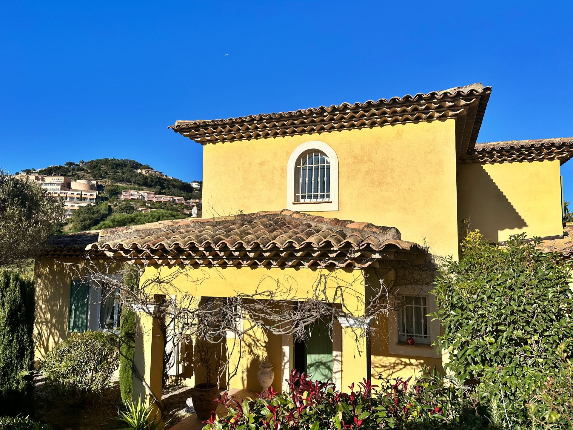 Villa provençale à vendre face au Golf 18 trous de Sainte-Maxime