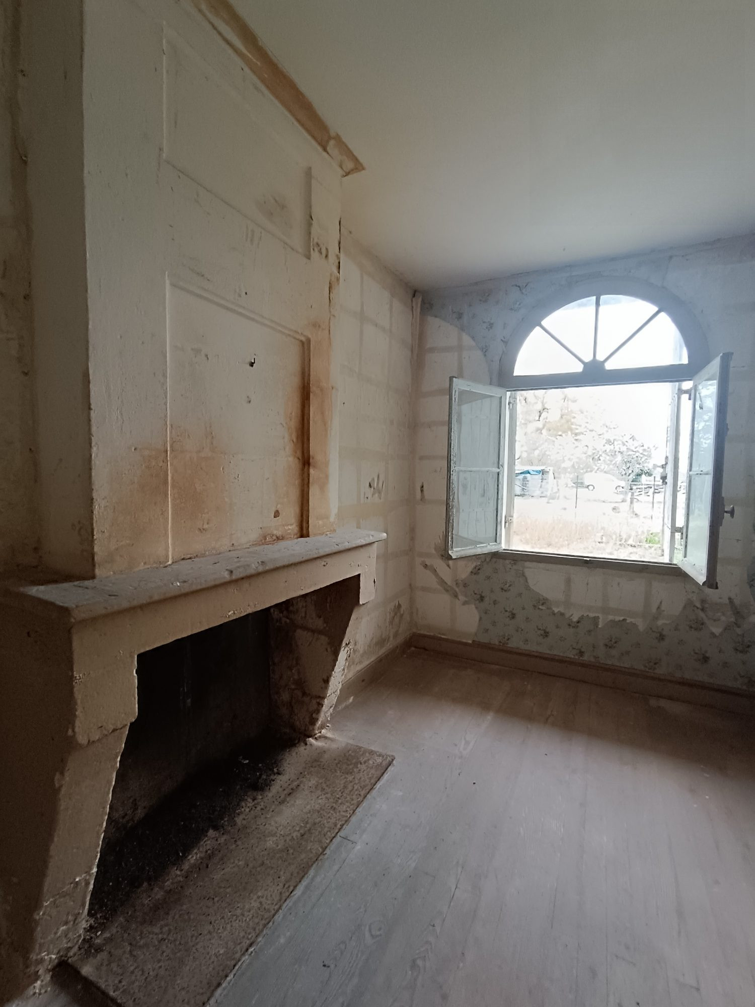 Maison 17 pièces 320 m² · à Saint-Martin-du-Bois · 320 m² · 263 000 €