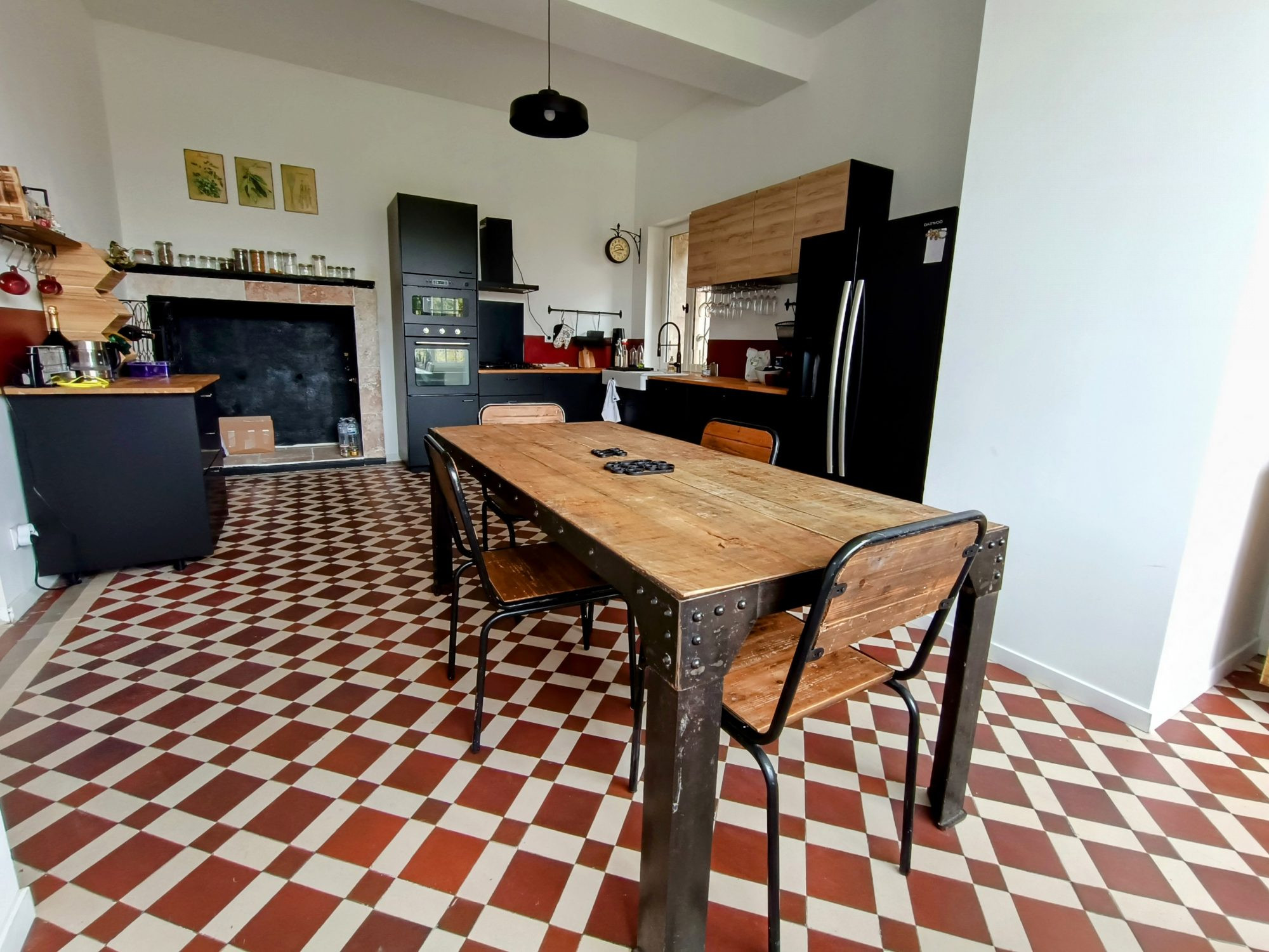 Maison à vendre à Coutras, 250 m²