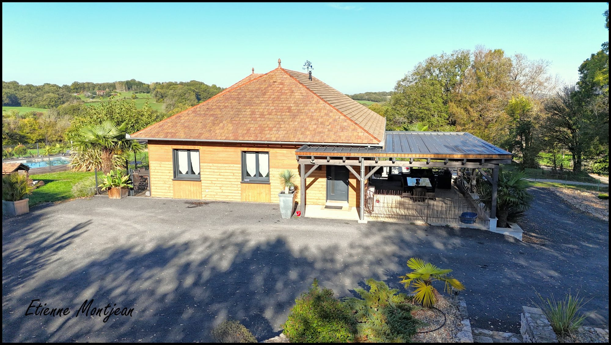 Propriété Montamel, 172 m², 3 chambres, piscine, jardin, studio, pool house, garage, cartport
