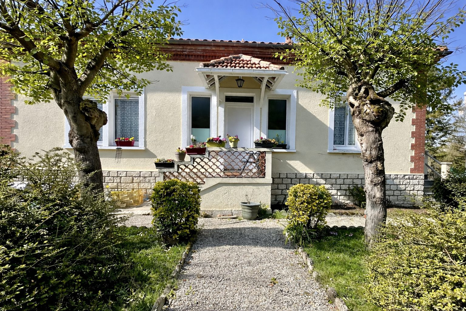 Maison à vendre à Montcuq-en-Quercy-Blanc, 140 m²