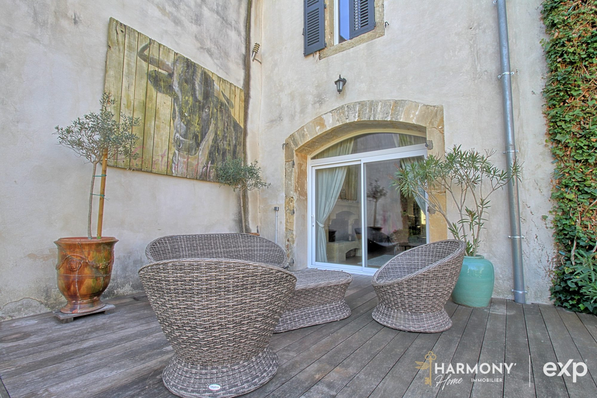 Characterful Bourgeois Mansion – 400 m² – garden with heated swimming pool 5