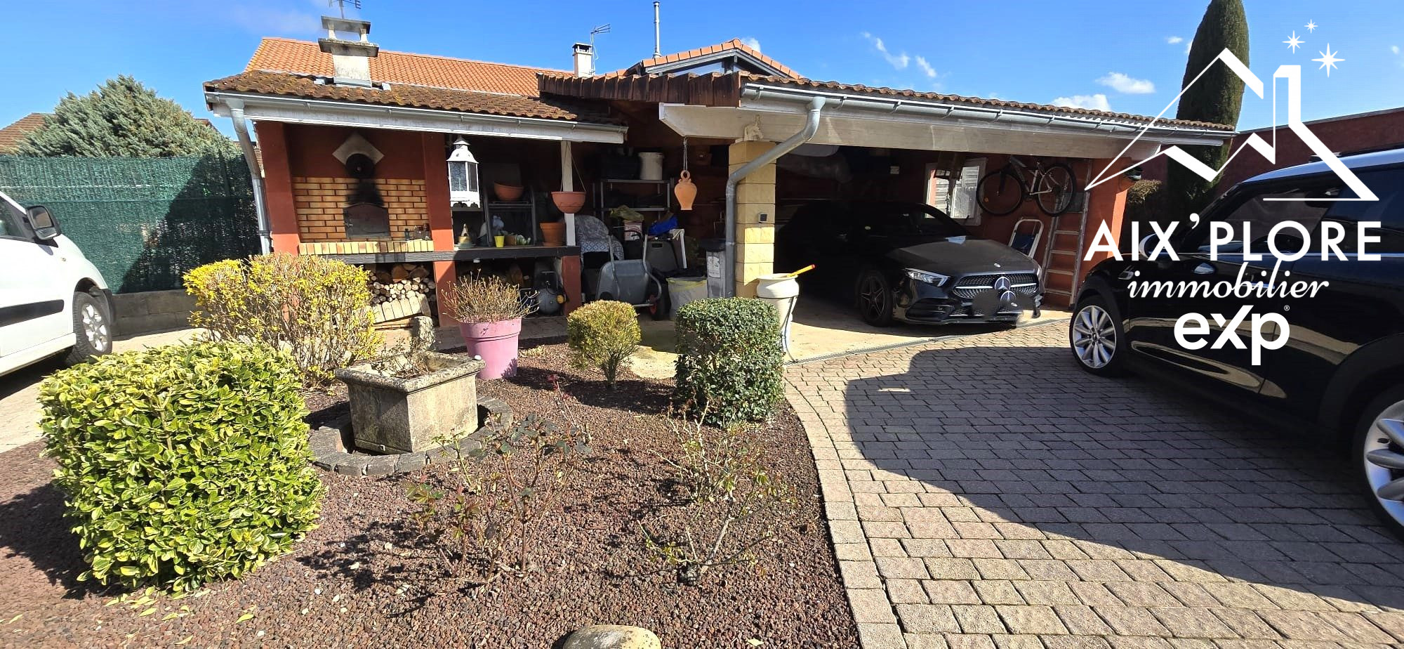 HOUSE 227M2 WITH APARTMENT 4