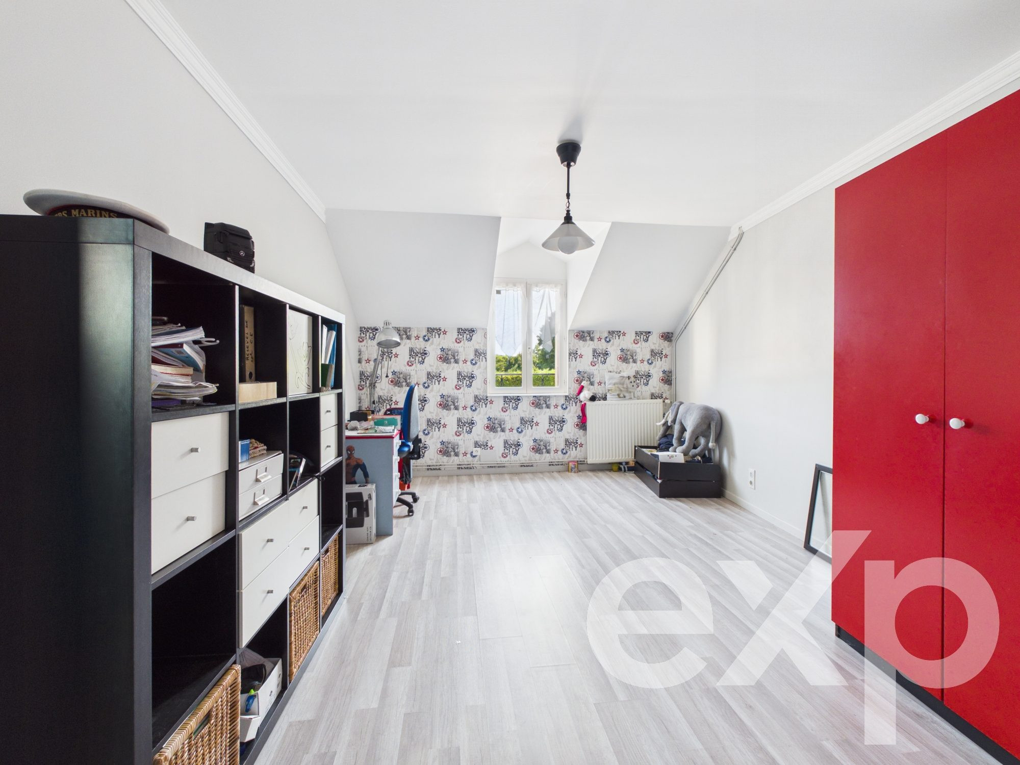 Très belle maison de campagne en pierre de 243 m², sur un terrain de 3 540 m²