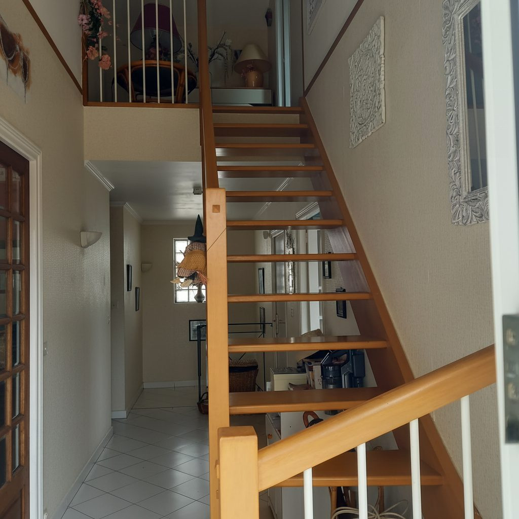 Maison 8 pièces 165 m² · à Vouvray · 165 m² · 348 500 €
