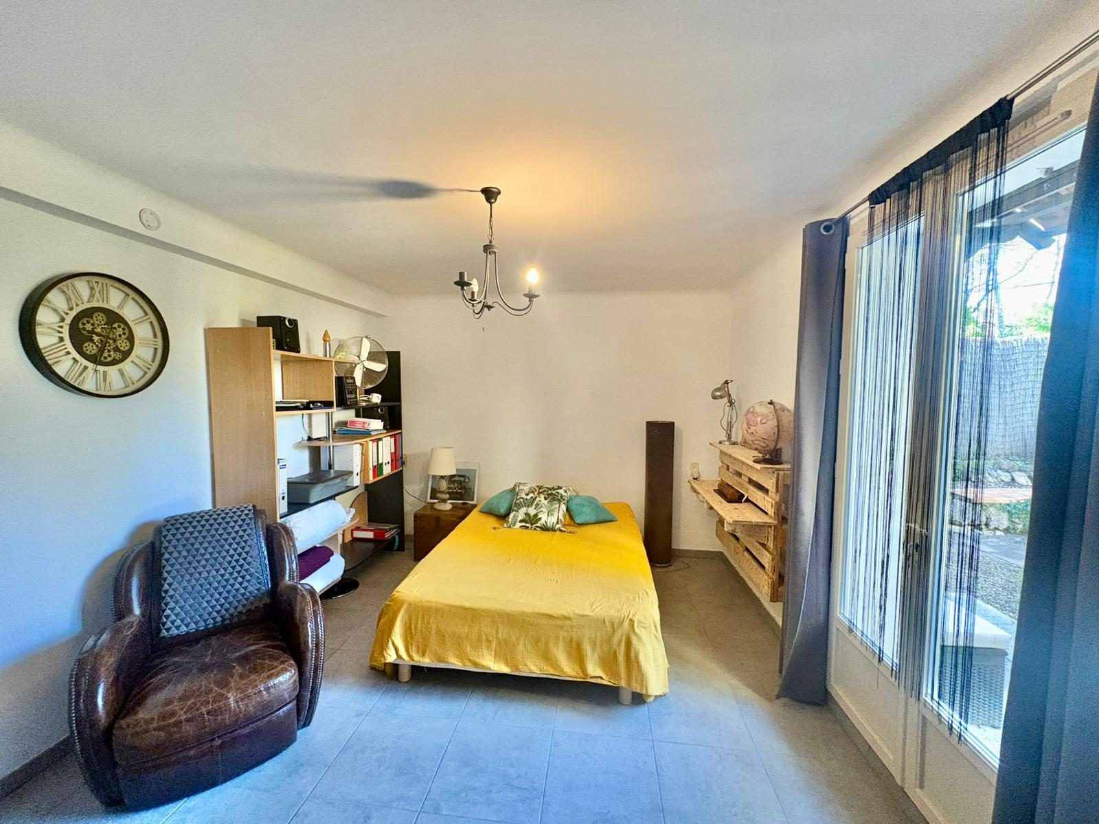 Maison familiale avec studio attenant