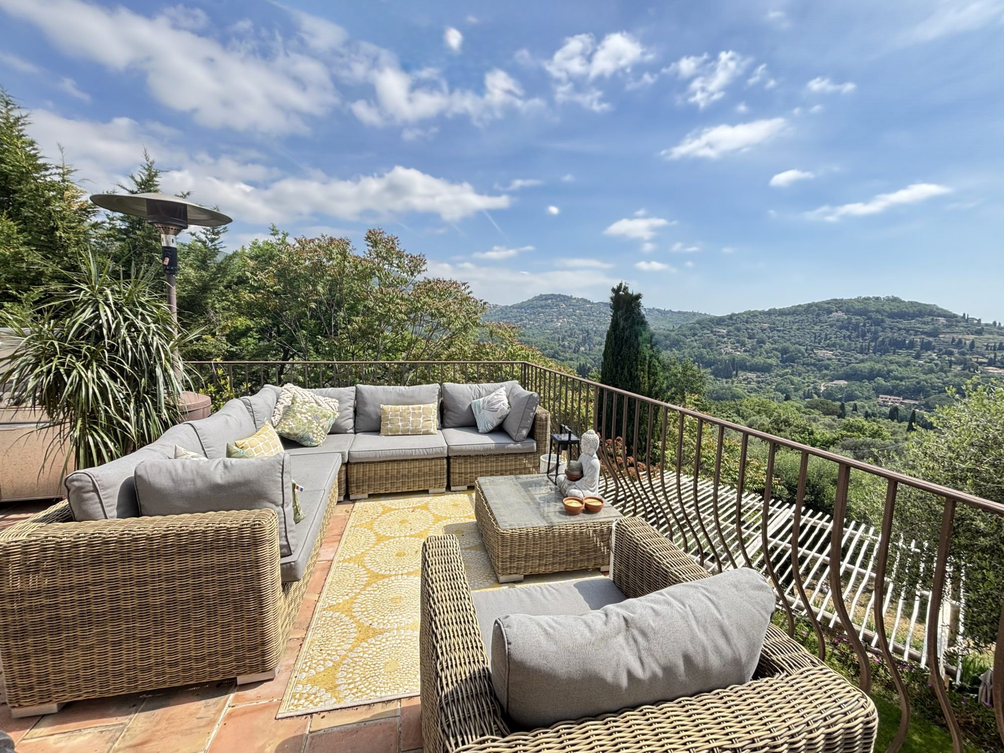 Maison à vendre à Grasse, 237 m²