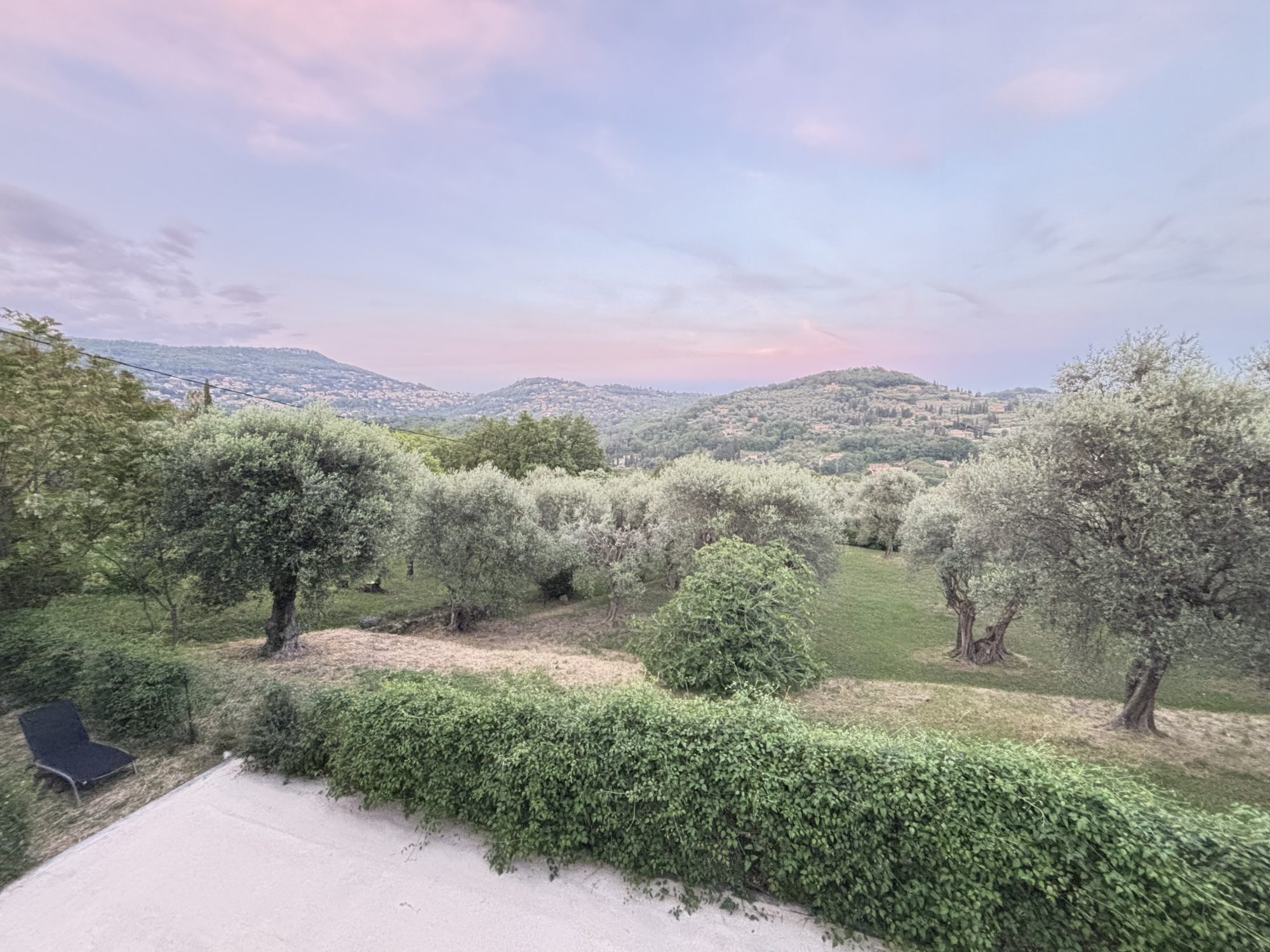 Maison à vendre à Grasse, 237 m²