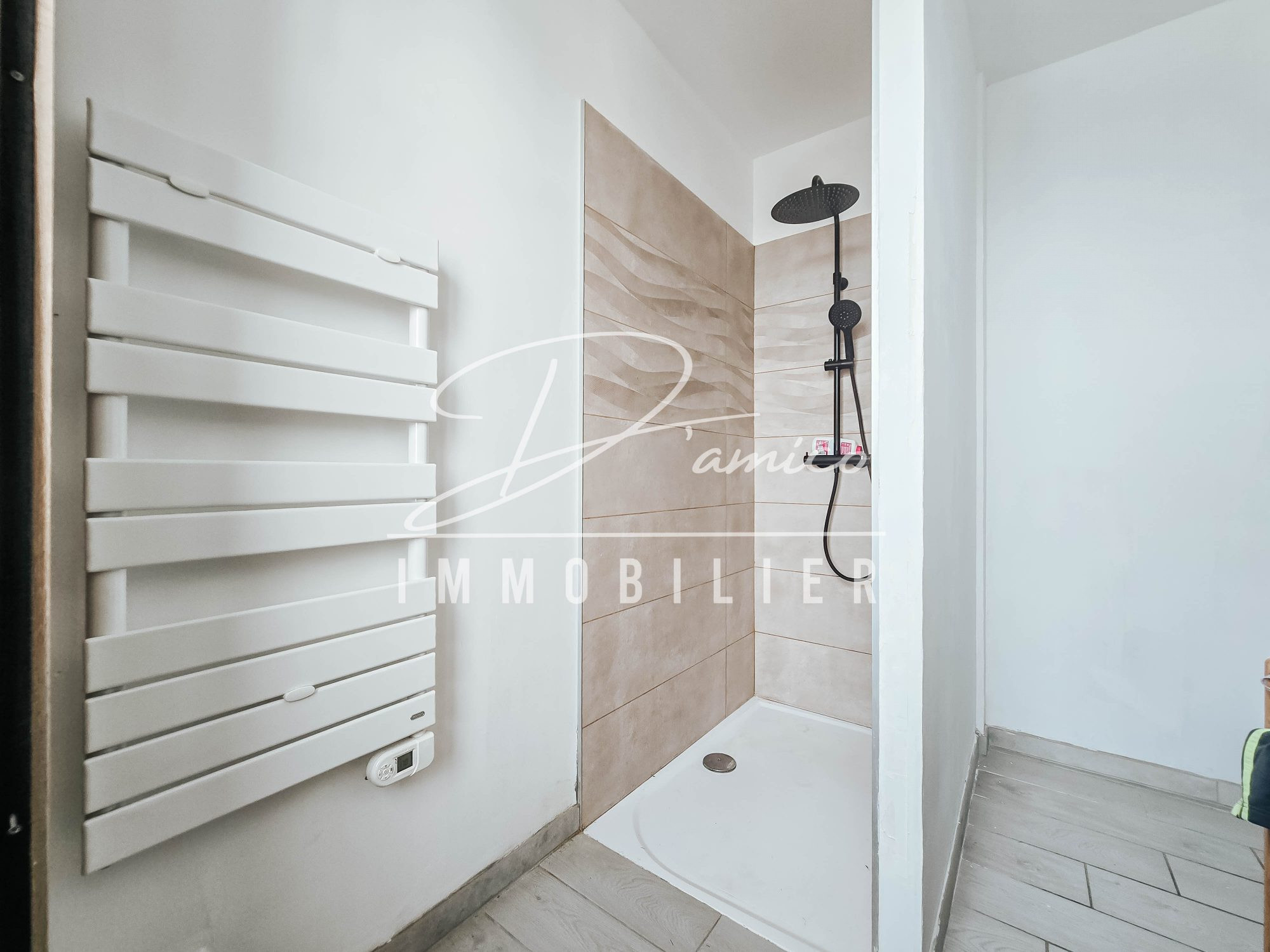 3-bedroom house requiring no work with garden in Lieu-Saint-Amand 5
