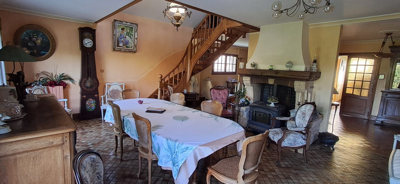 Maison à vendre à Vivier-au-Court, 150 m²