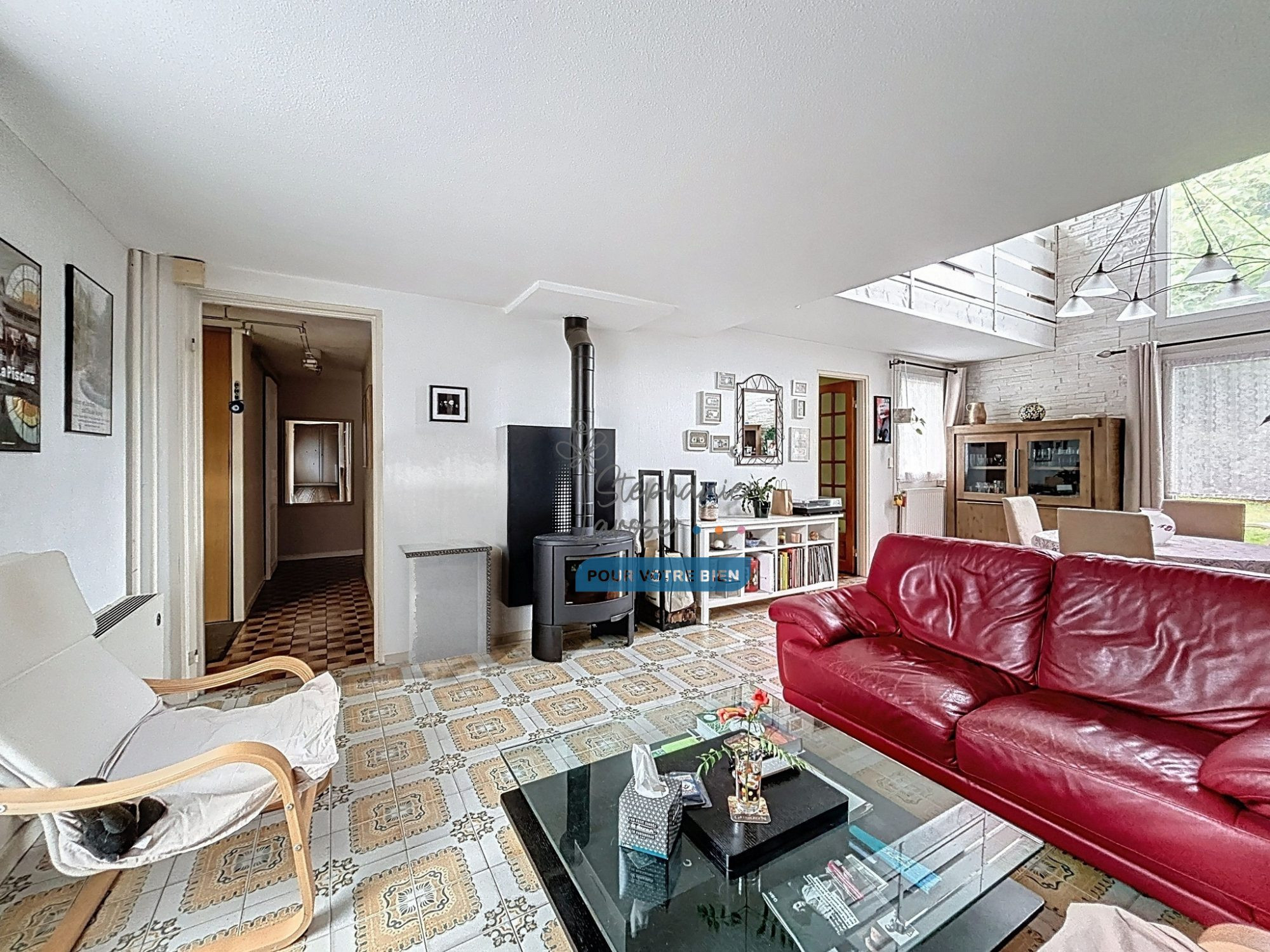 Émerainville – Champ Tortu | Family Home with Cathedral Living Room, Garden and Garage 3