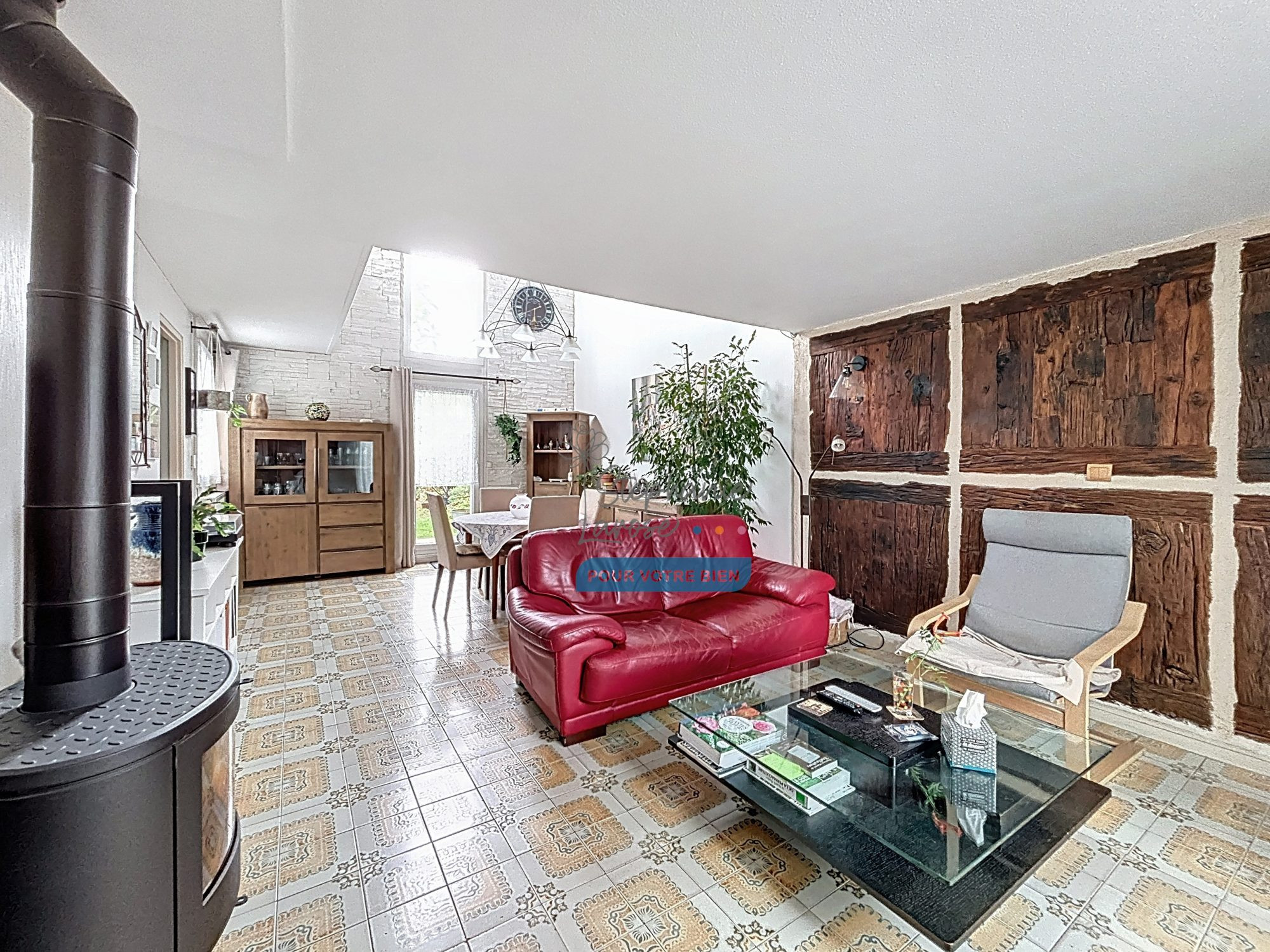 Émerainville – Champ Tortu | Family Home with Cathedral Living Room, Garden and Garage 5