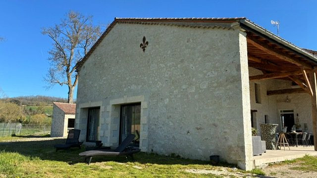 Vaste Maison en pierre entièrement rénovée