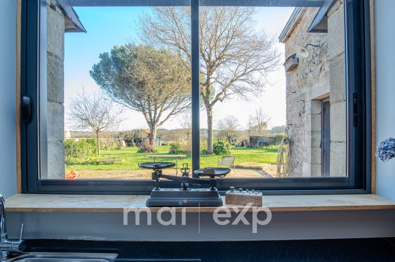 Maison à vendre à Locoal-Mendon, 163 m²