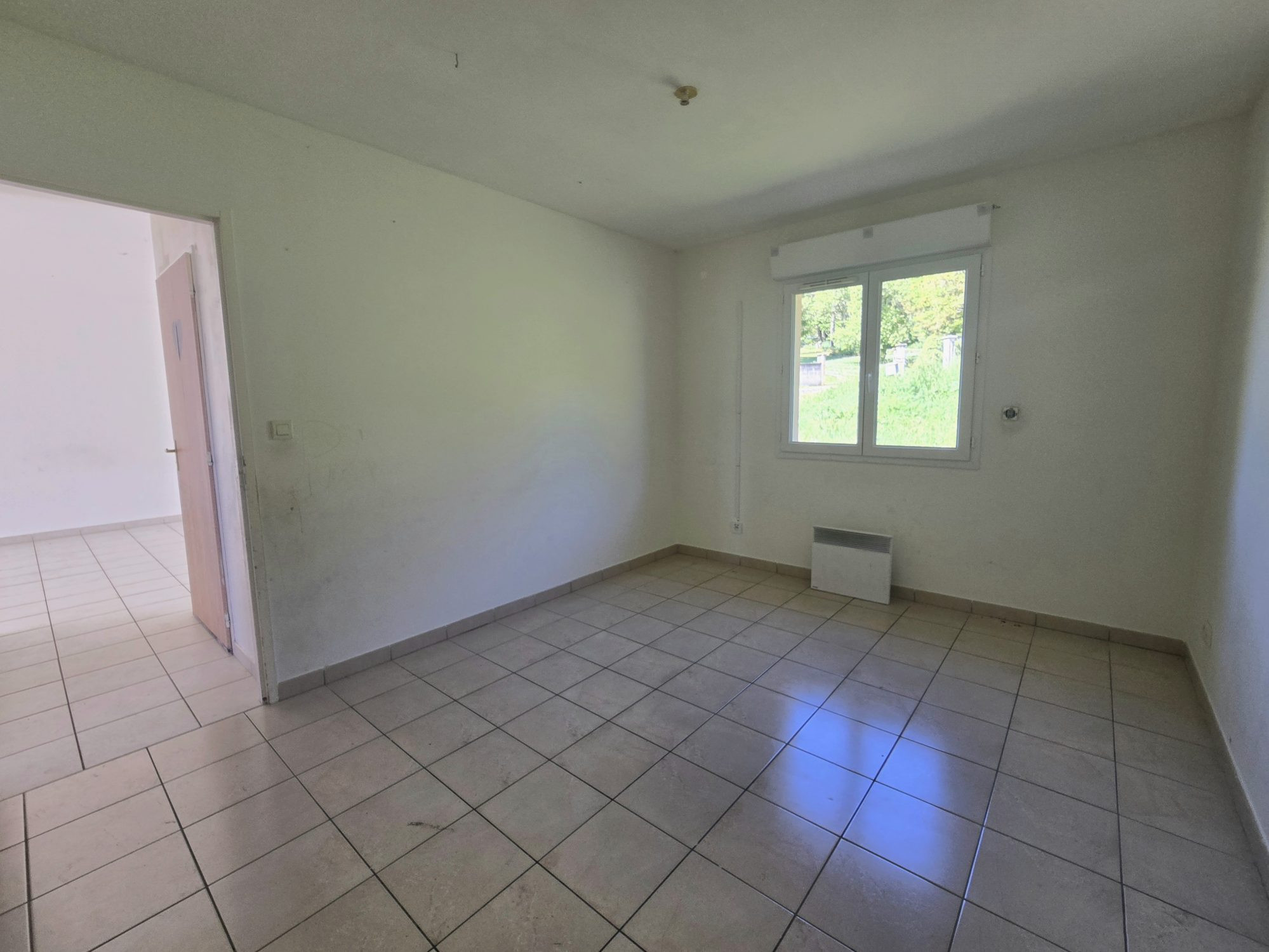 Maison à vendre à Bonnes, 72 m²
