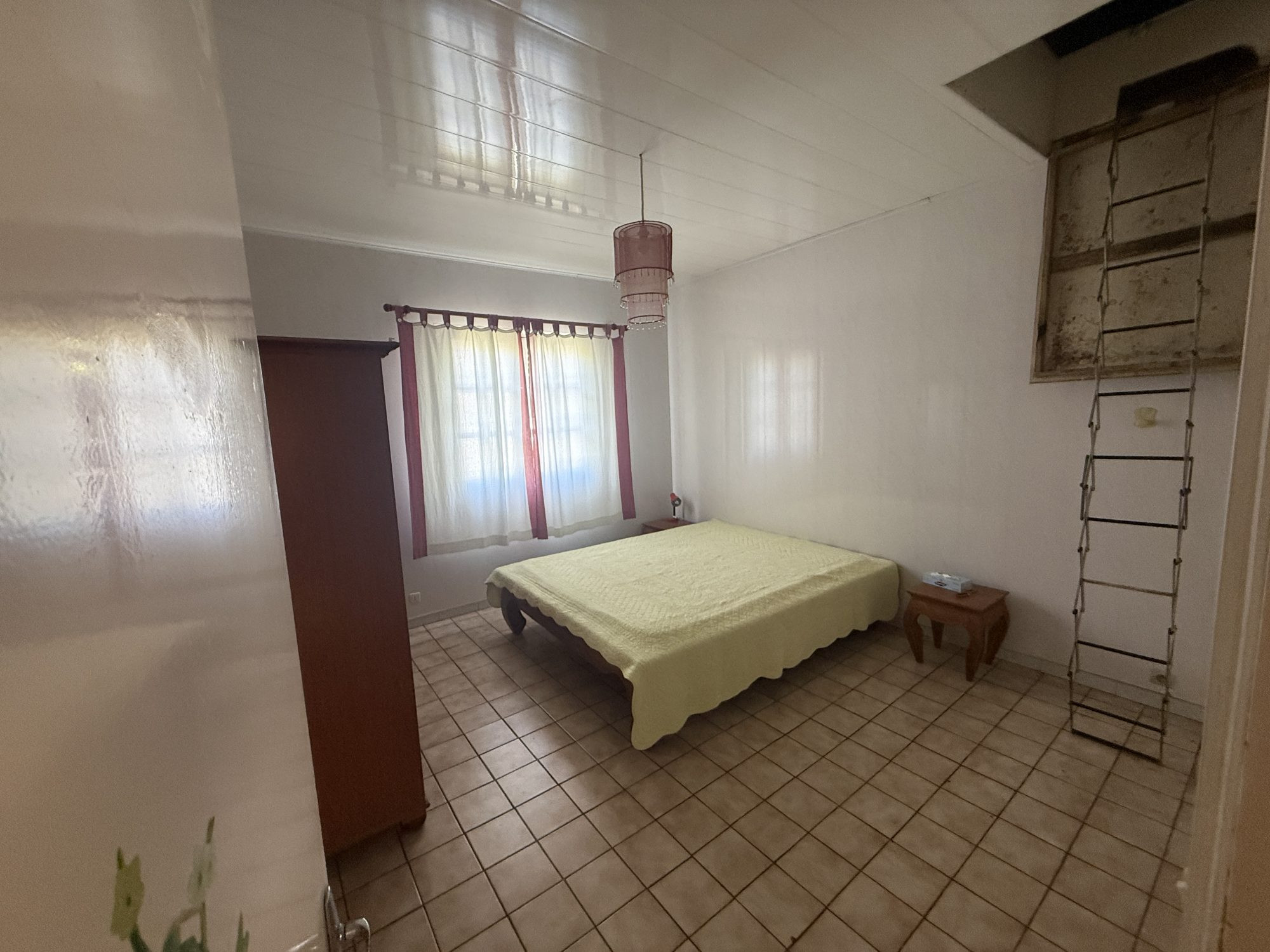 Maison 7 pièces 165 m² · à Le Tampon · 165 m² · 347 000 €