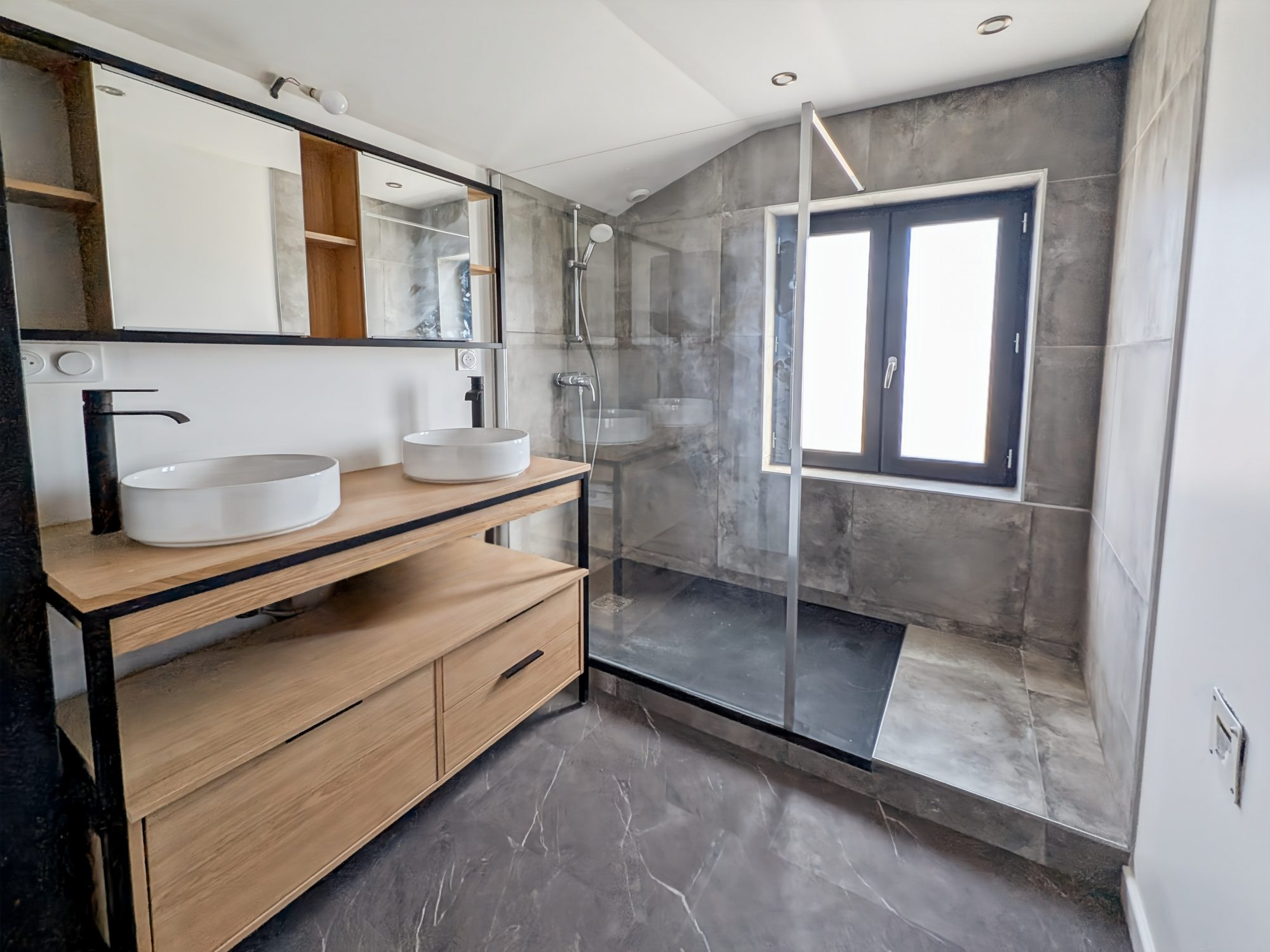 Maison à vendre à Anse, 74 m²