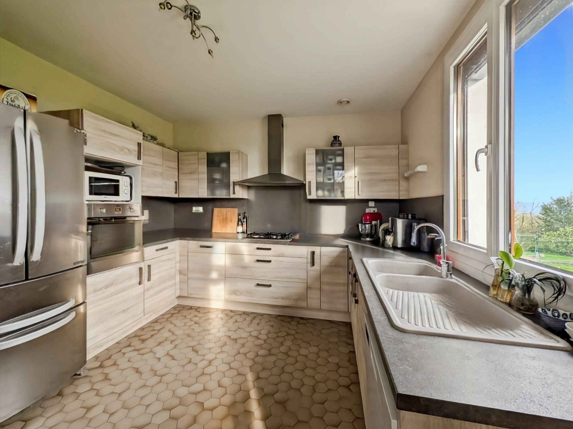 Maison 5 pièces 125 m² · à Pérouges · 125 m² · 428 000 €