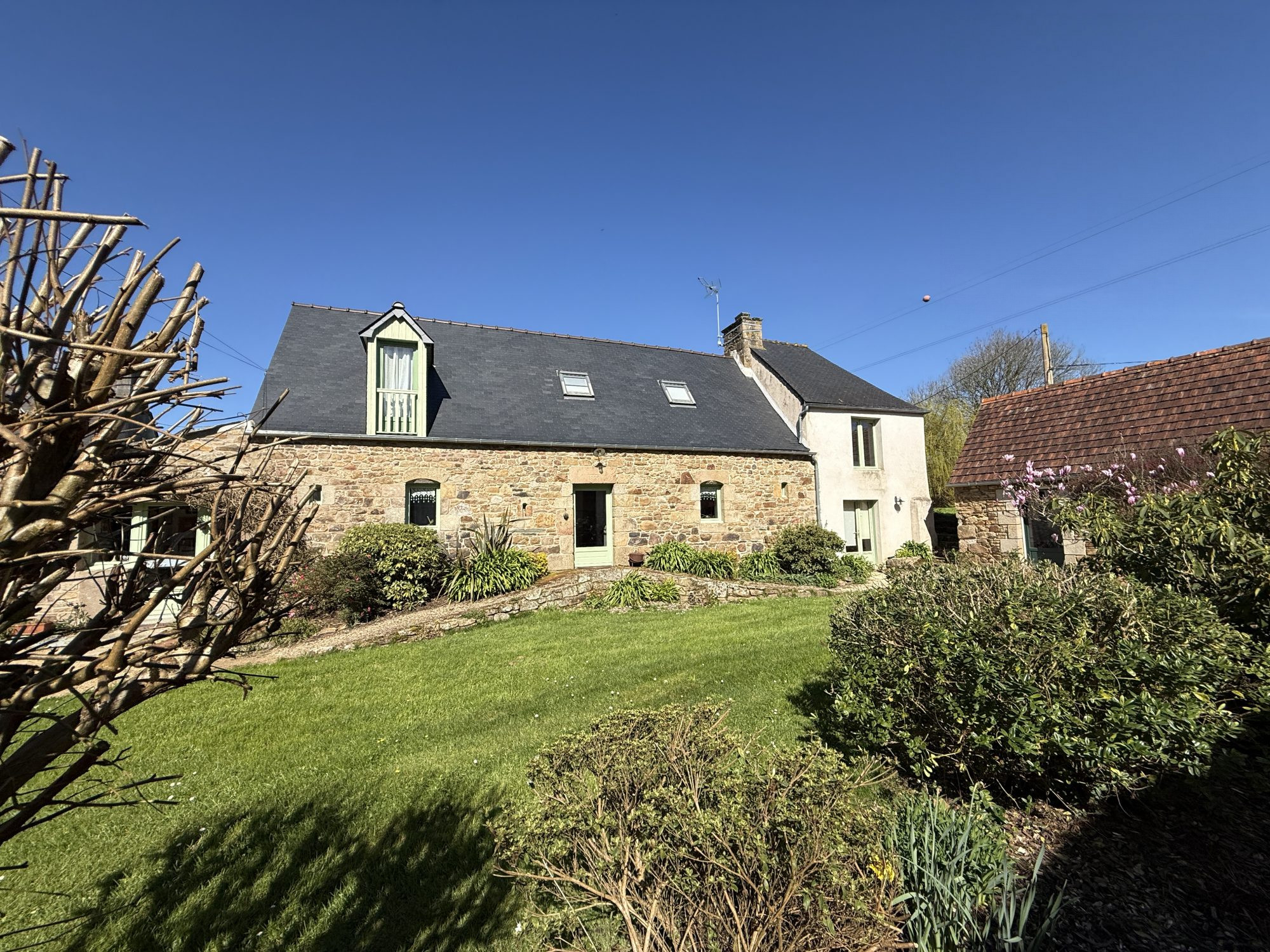 Maison à vendre à Lannion, 230 m²
