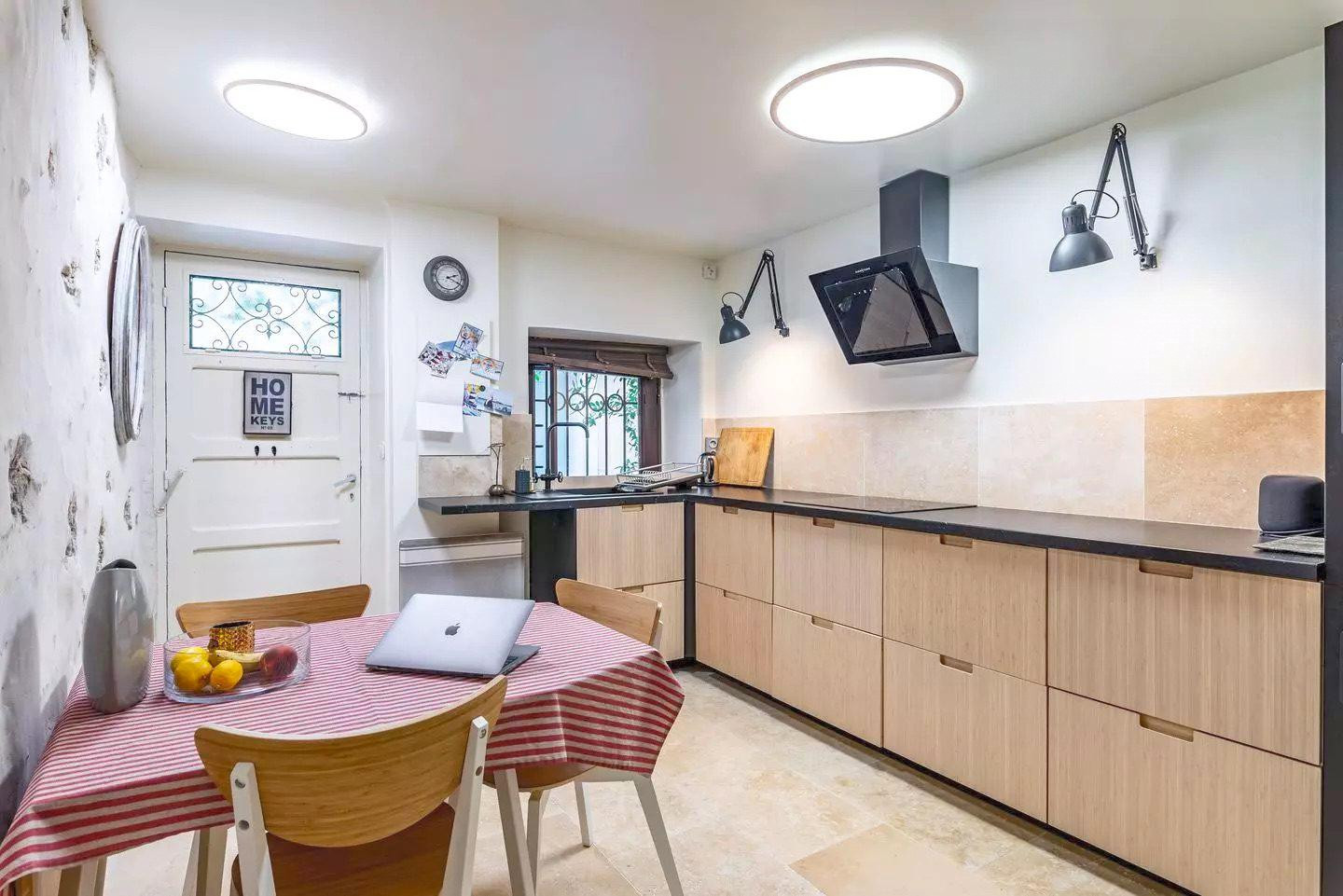 Maison à vendre à Valbonne, 65 m²