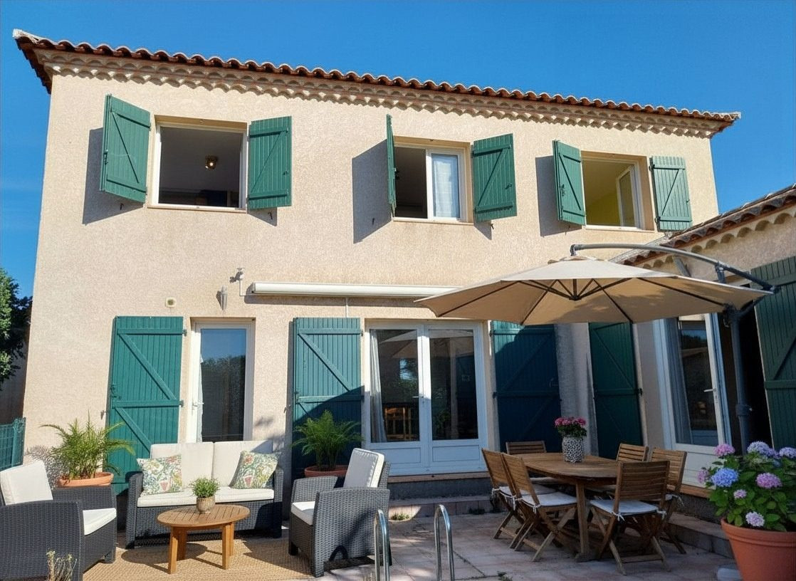 Maison dans Péret