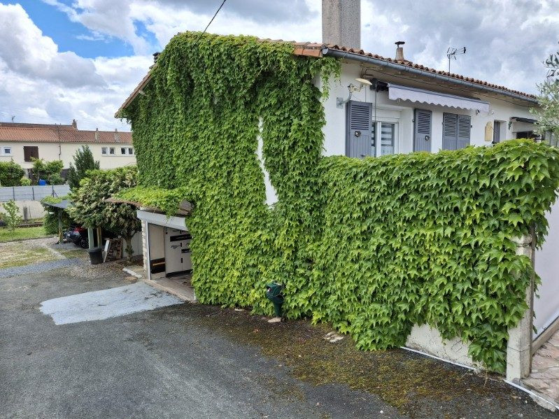 Maison à vendre à Civray, 93 m²