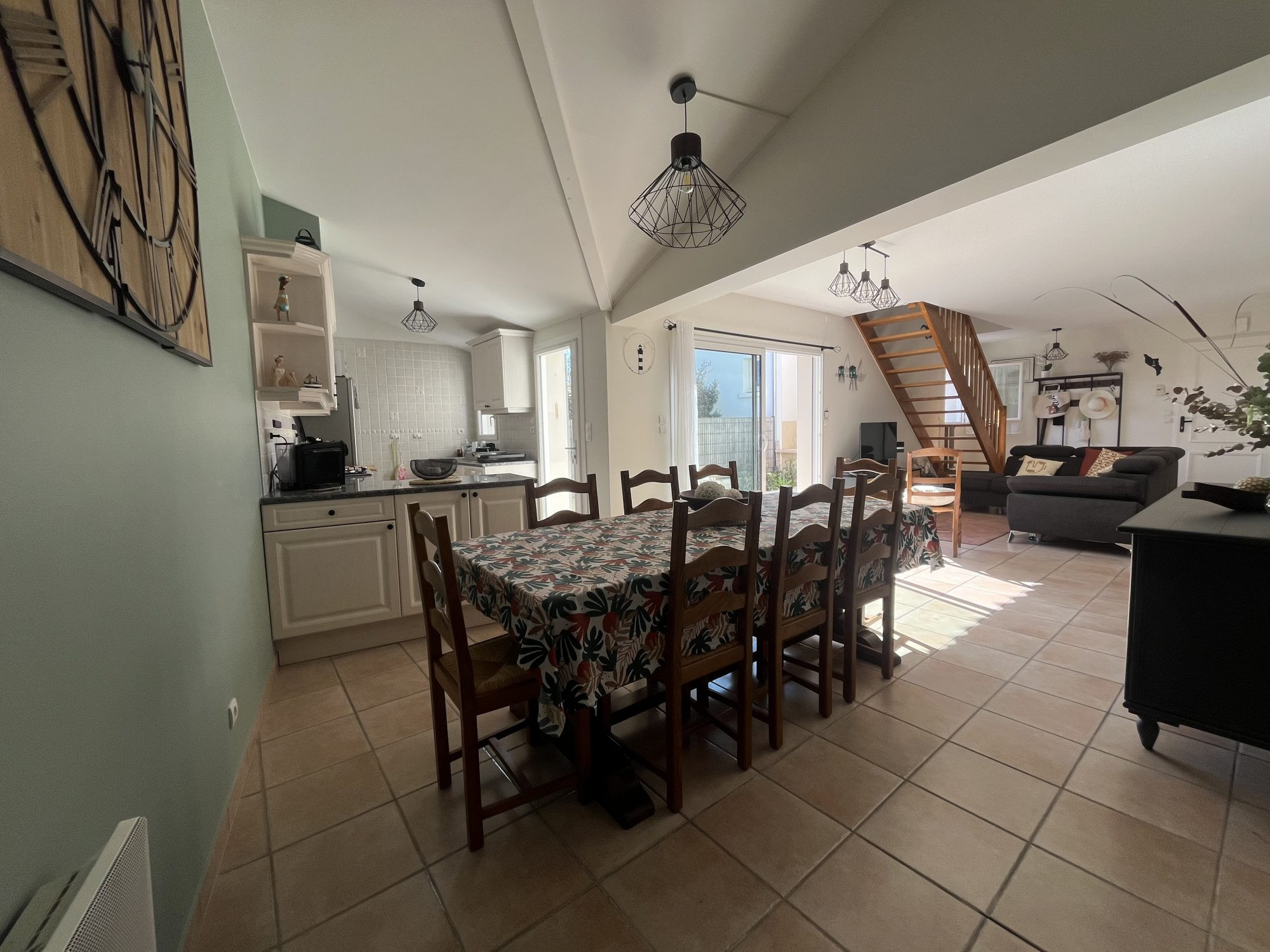 🌊 The charm of oceanside living, in the heart of La Cotinière 3