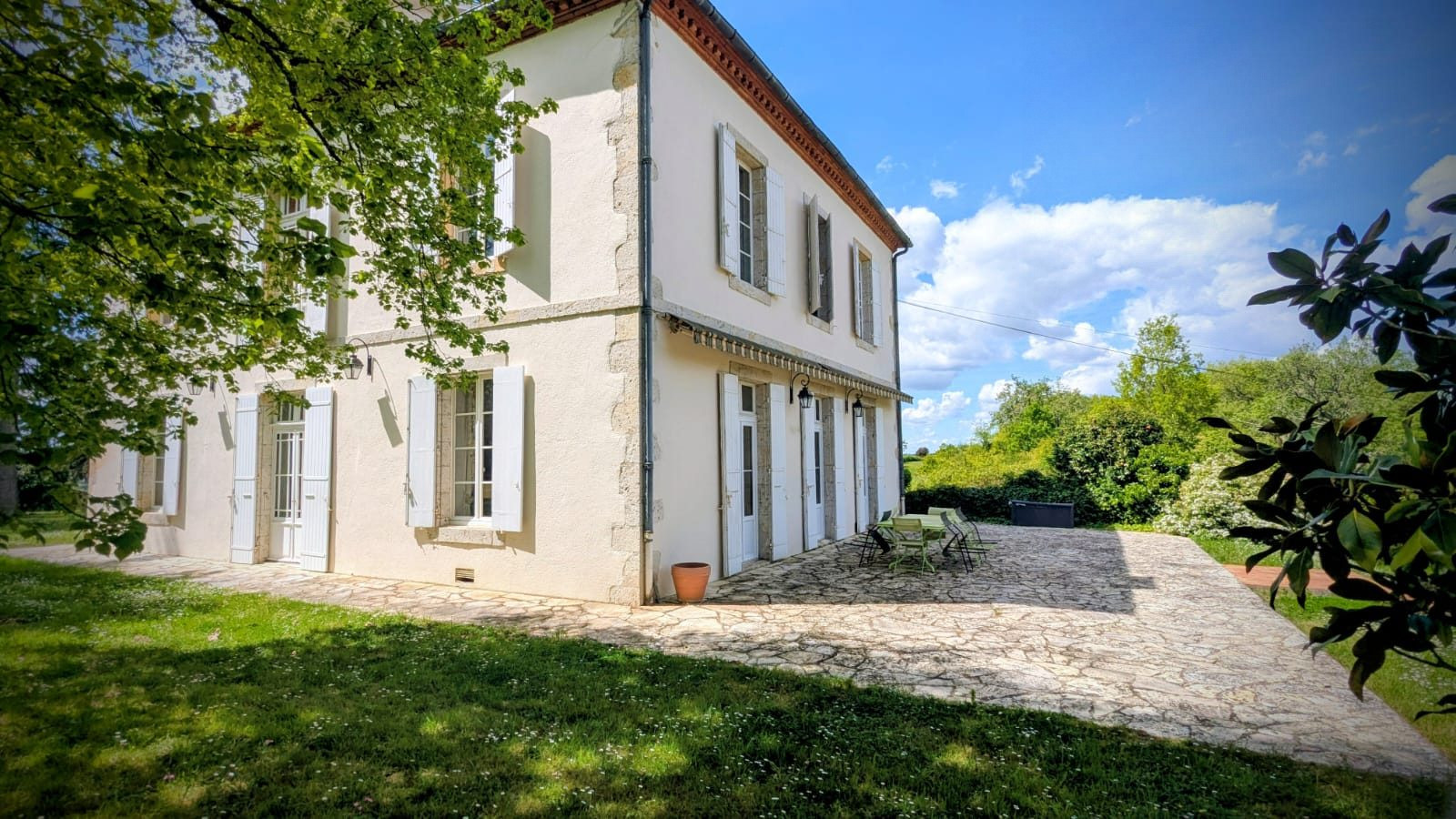 House in Layrac 3