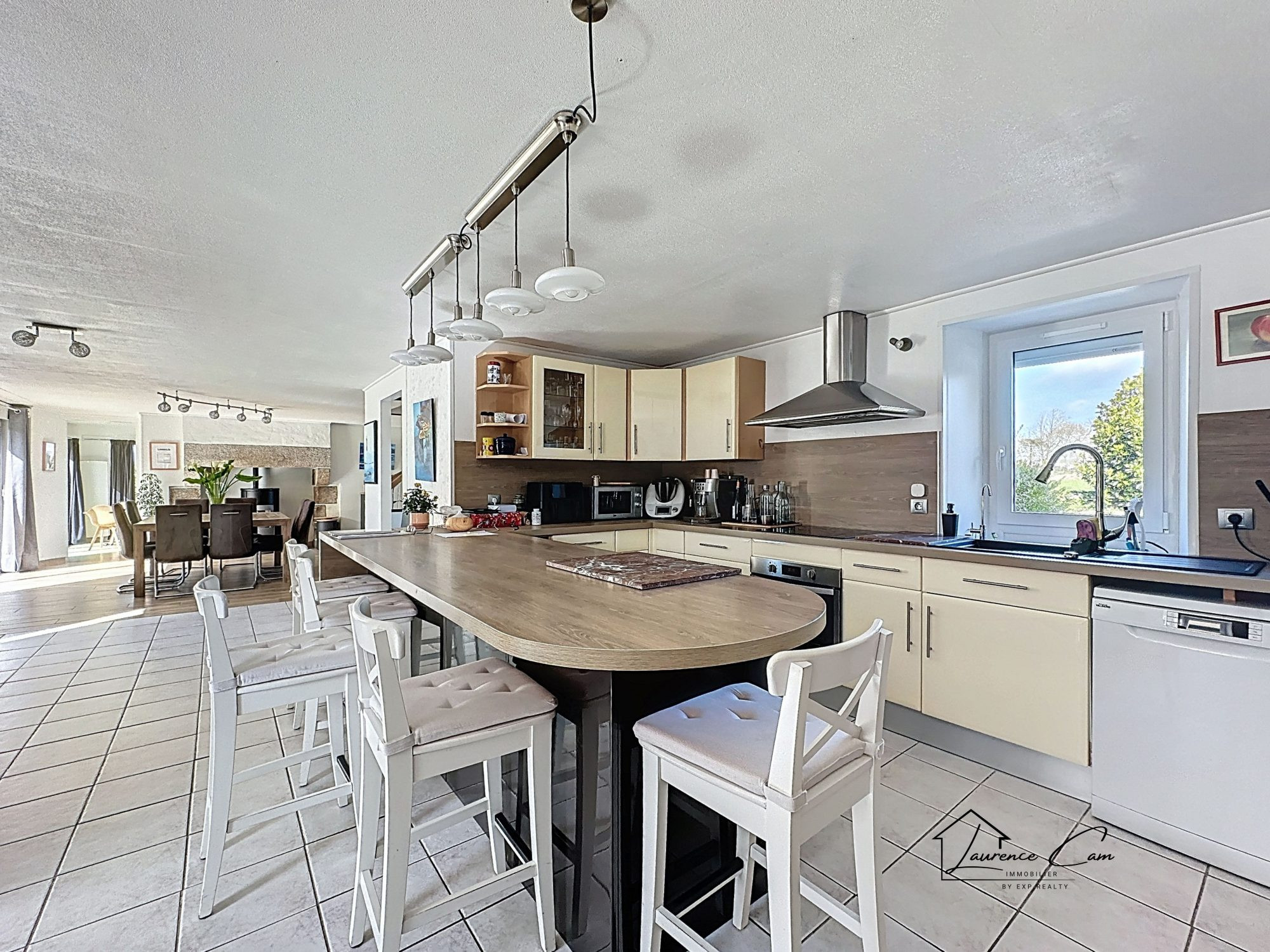 Maison 6 pièces 191 m² · à Lannilis · 191 m² · 399 000 €