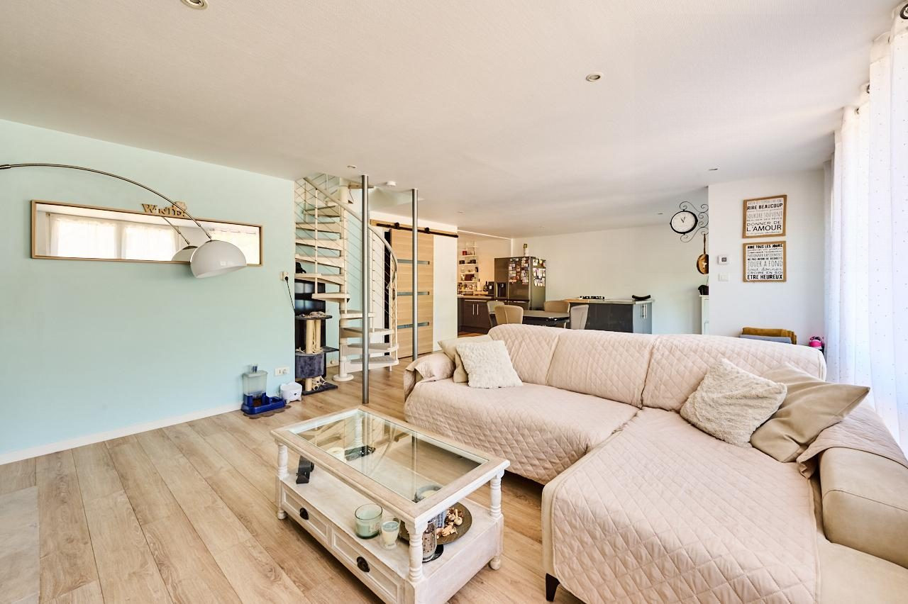 Maison à vendre à Hauteville-lès-Dijon, 101 m²
