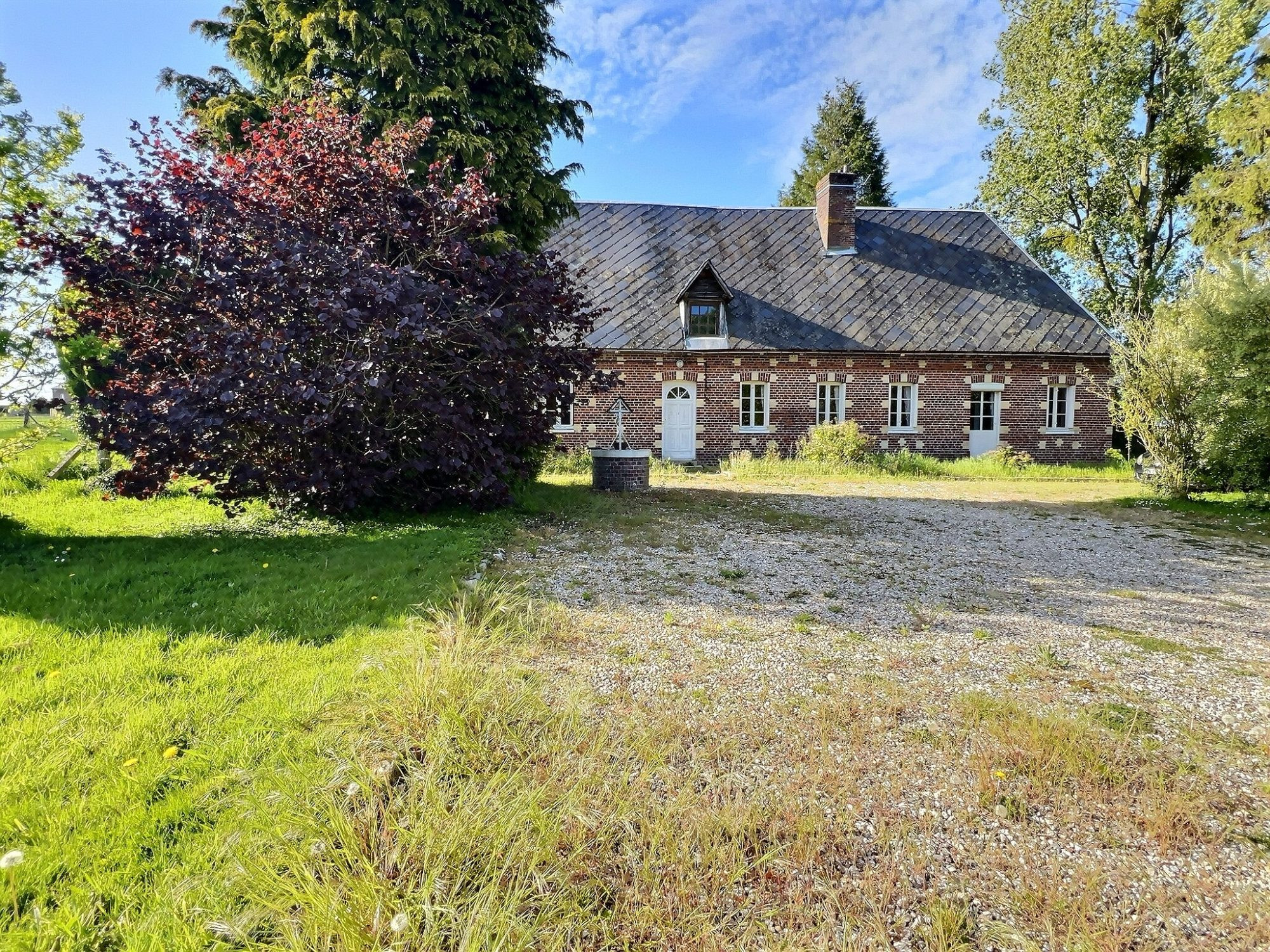 Longère en briques – Limésy – Cadre calme, 6 ha de terrain