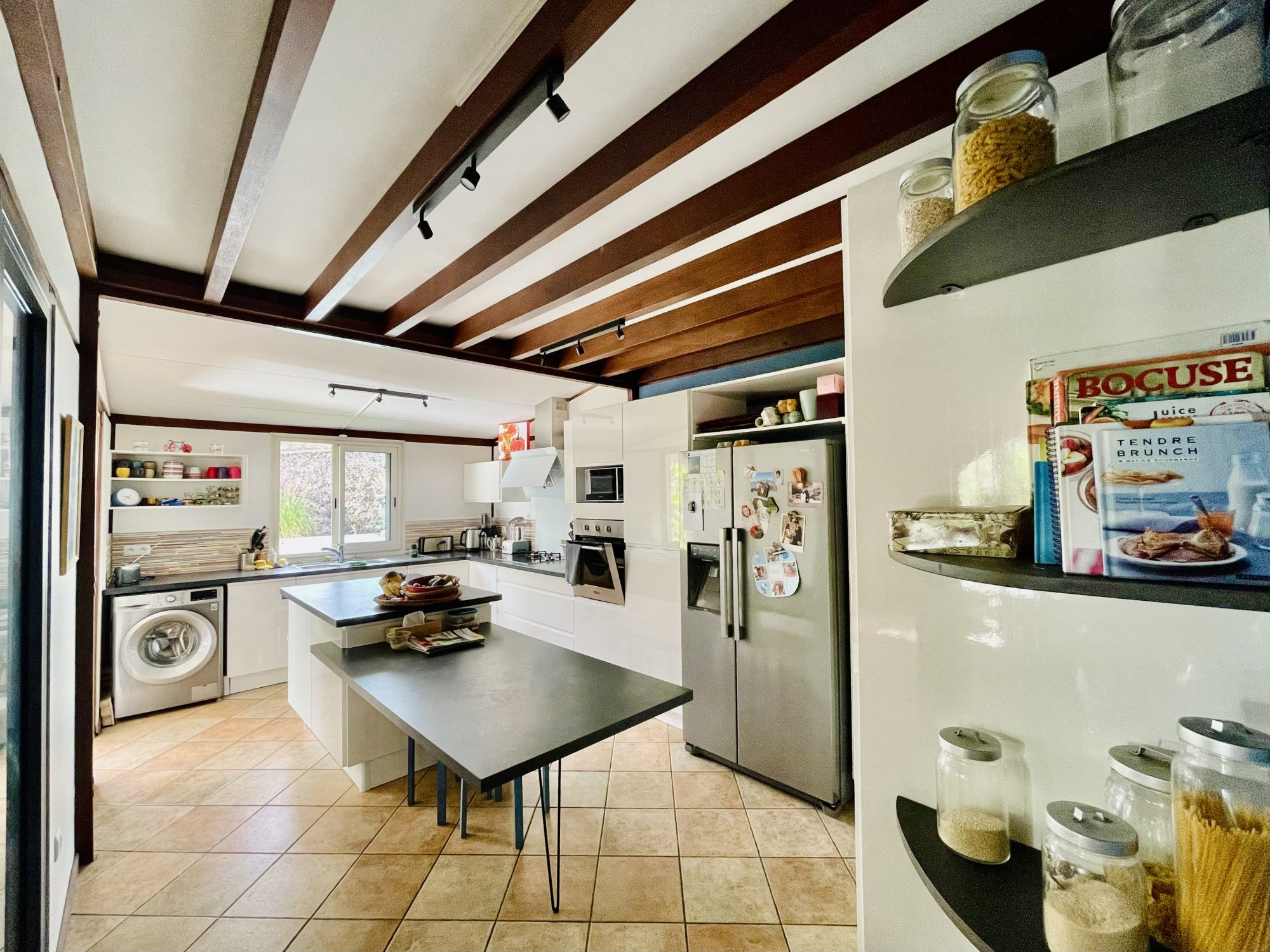 Superbe villa coup de cœur avec piscine et jardin – Centre-ville Saint-Pierre