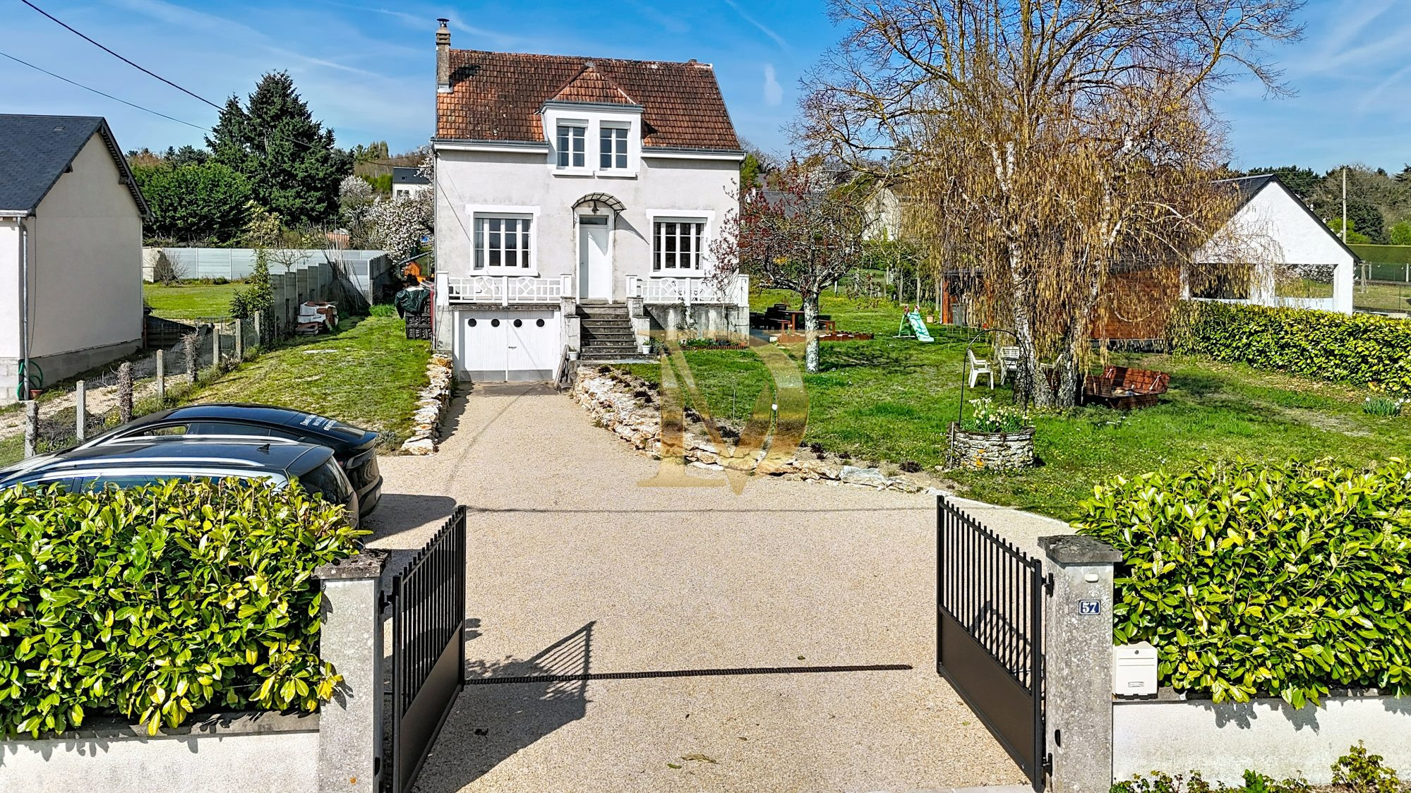 House in Chisseaux 3