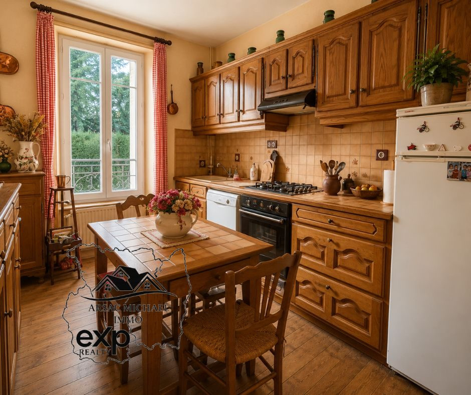 Maison à vendre à Le Chambon-sur-Lignon, 182 m²