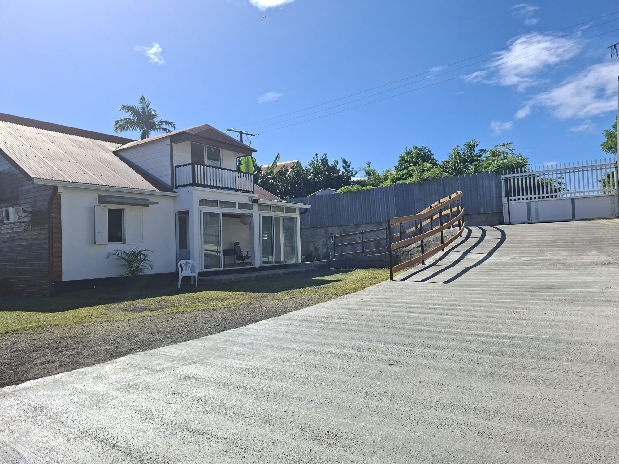 A VENDRE VILLA T6 205 M²