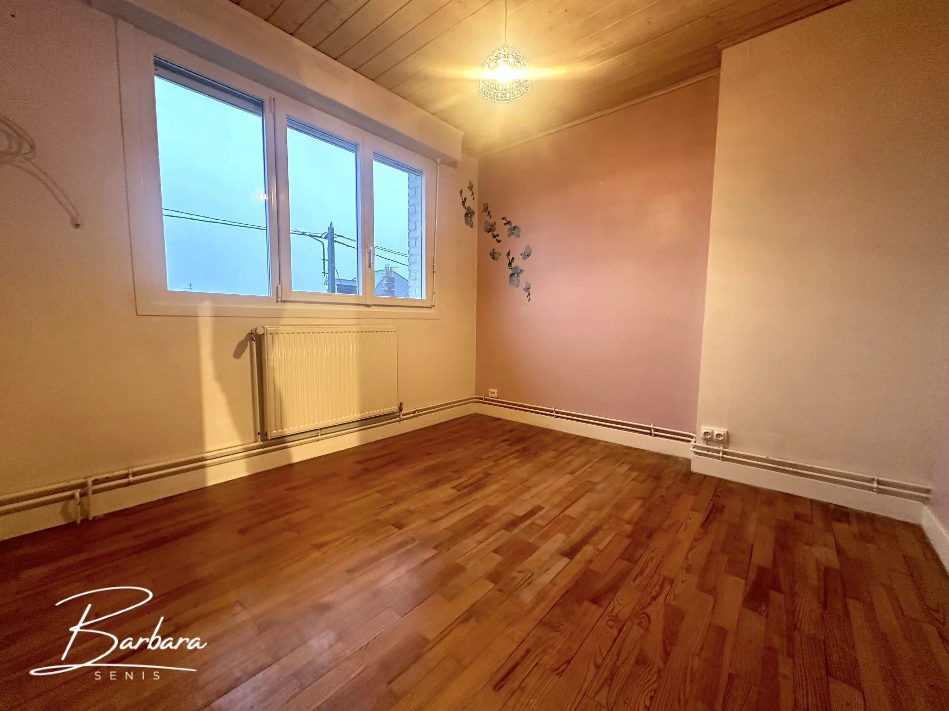 Semi-detached house with 3 bedrooms, garden, and garage in Aubigny-Au-Bac 5