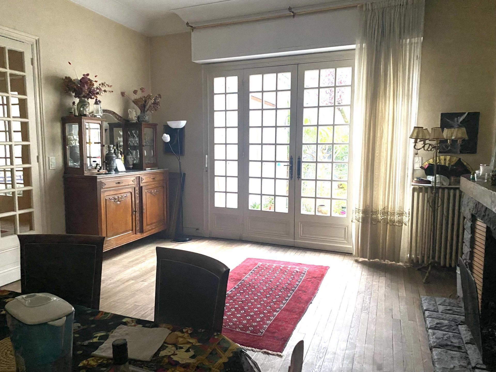 Maison à vendre à Bordeaux, 155 m²