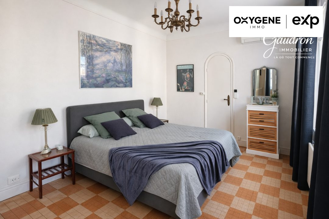 Maison de Maître - terrasse de toit de 40 m² - Cœur de village, 5 min de la mer