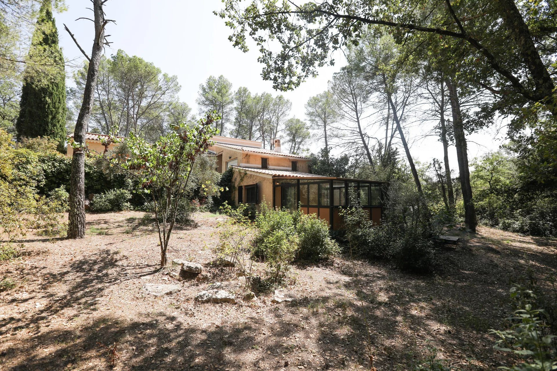 Villa of 182 M2 in a Quiet and Preserved Area in the Municipality of Les Arcs en Argens 4