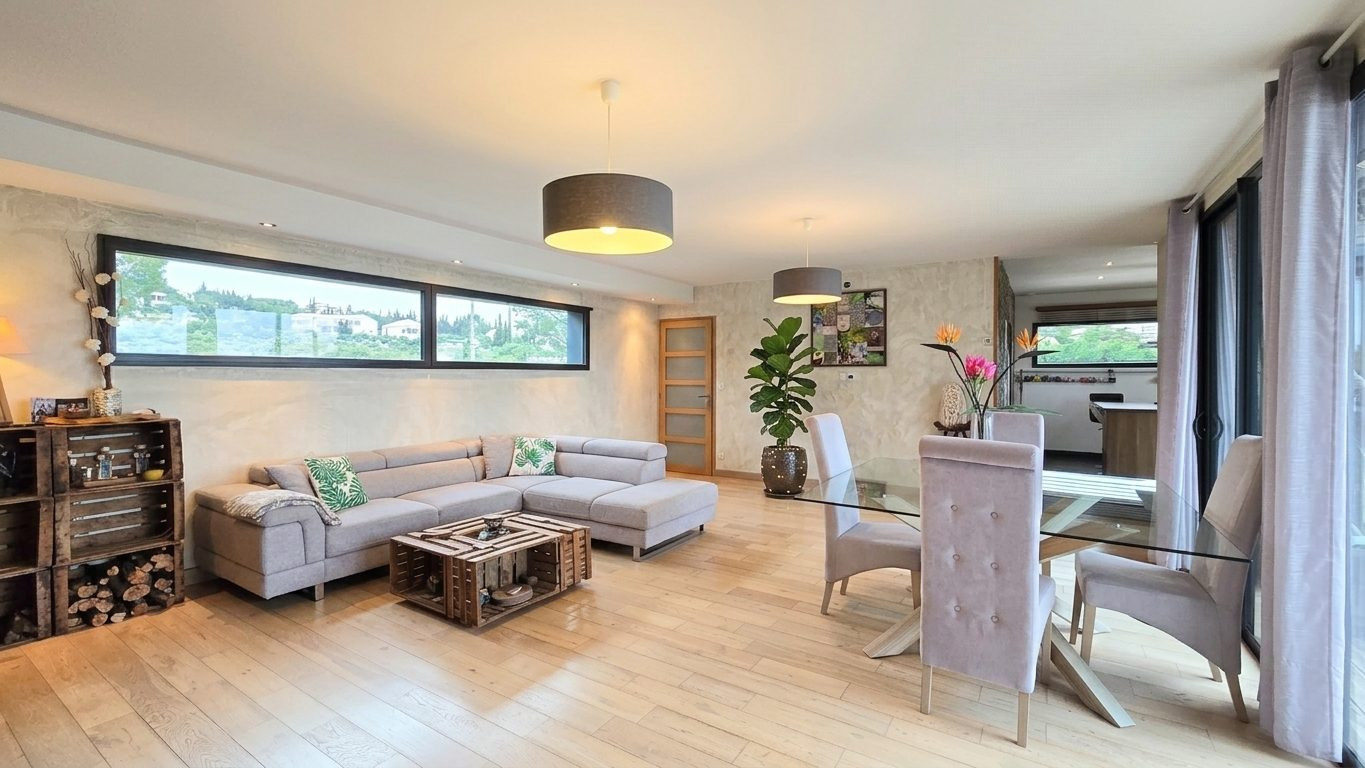 Maison à vendre à le pas de l'échelle, 156 m²