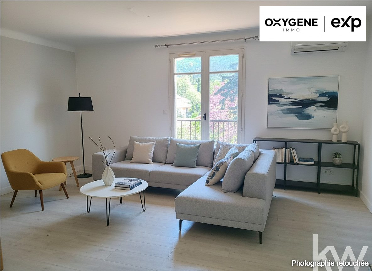 Maison au coeur du village avec un grand terrain encore constructible