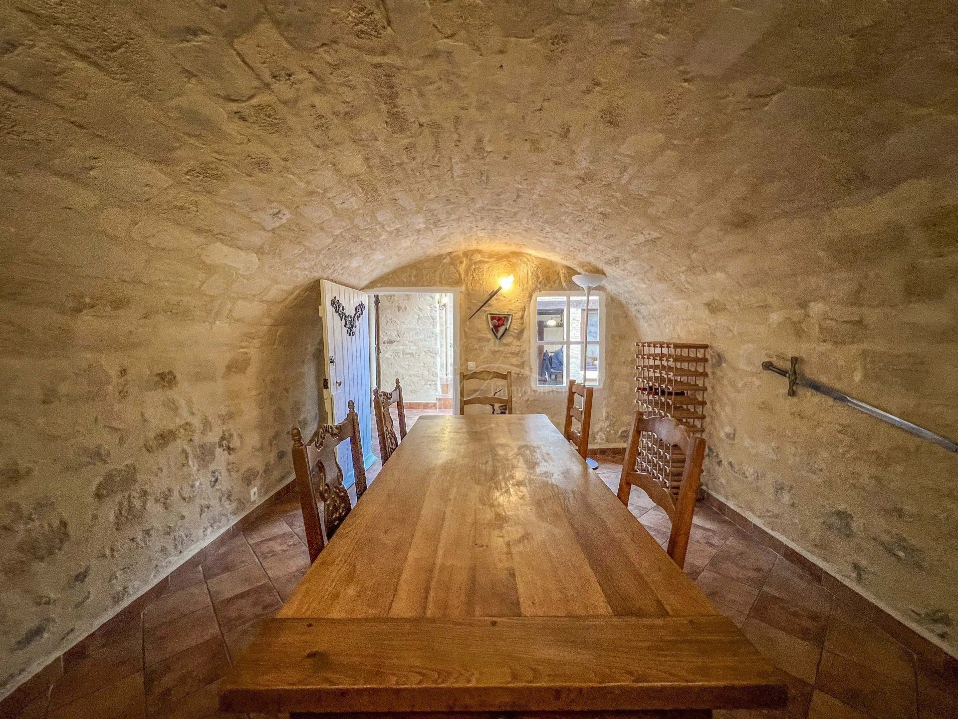 Maison 15 pièces 294 m² · à Us · 294 m² · 385 000 €
