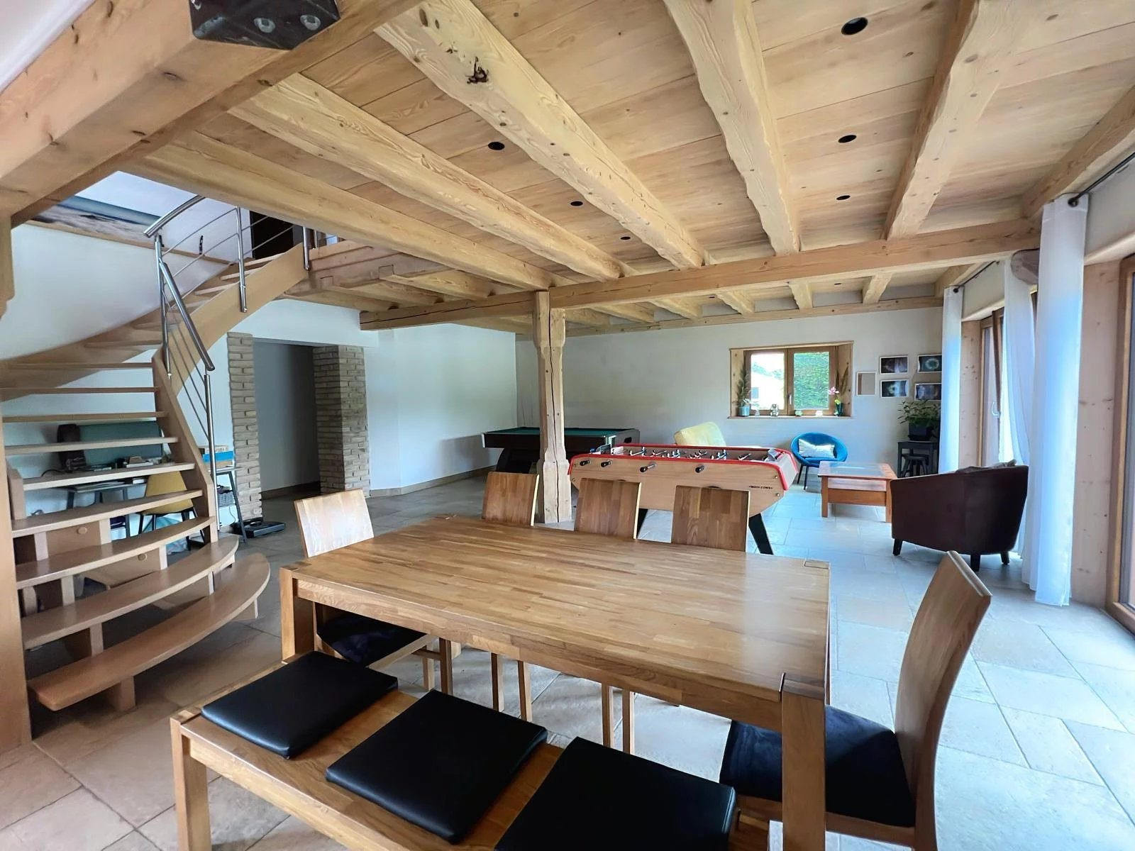 Maison 9 pièces 240 m²