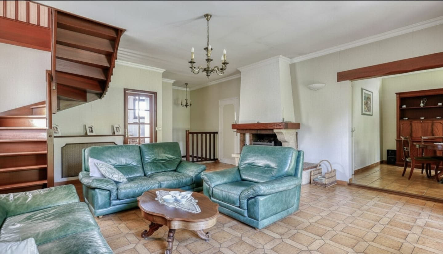 Maison à vendre à Nanterre, 137 m²