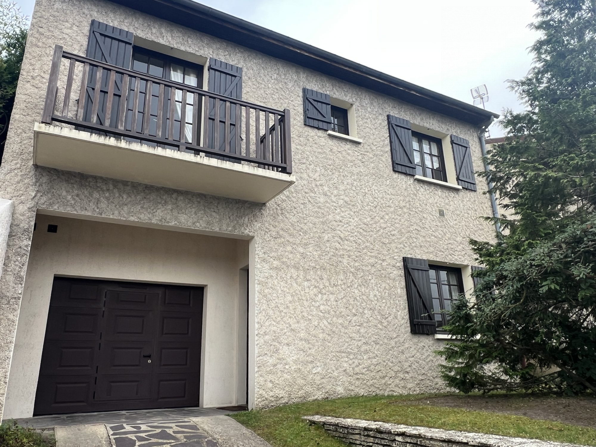 Maison à vendre à Nanterre, 137 m²