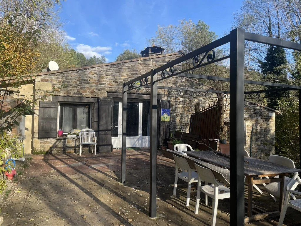 Maison 11 pièces 288 m² · à Le Collet-de-Dèze · 288 m² · 293 000 €
