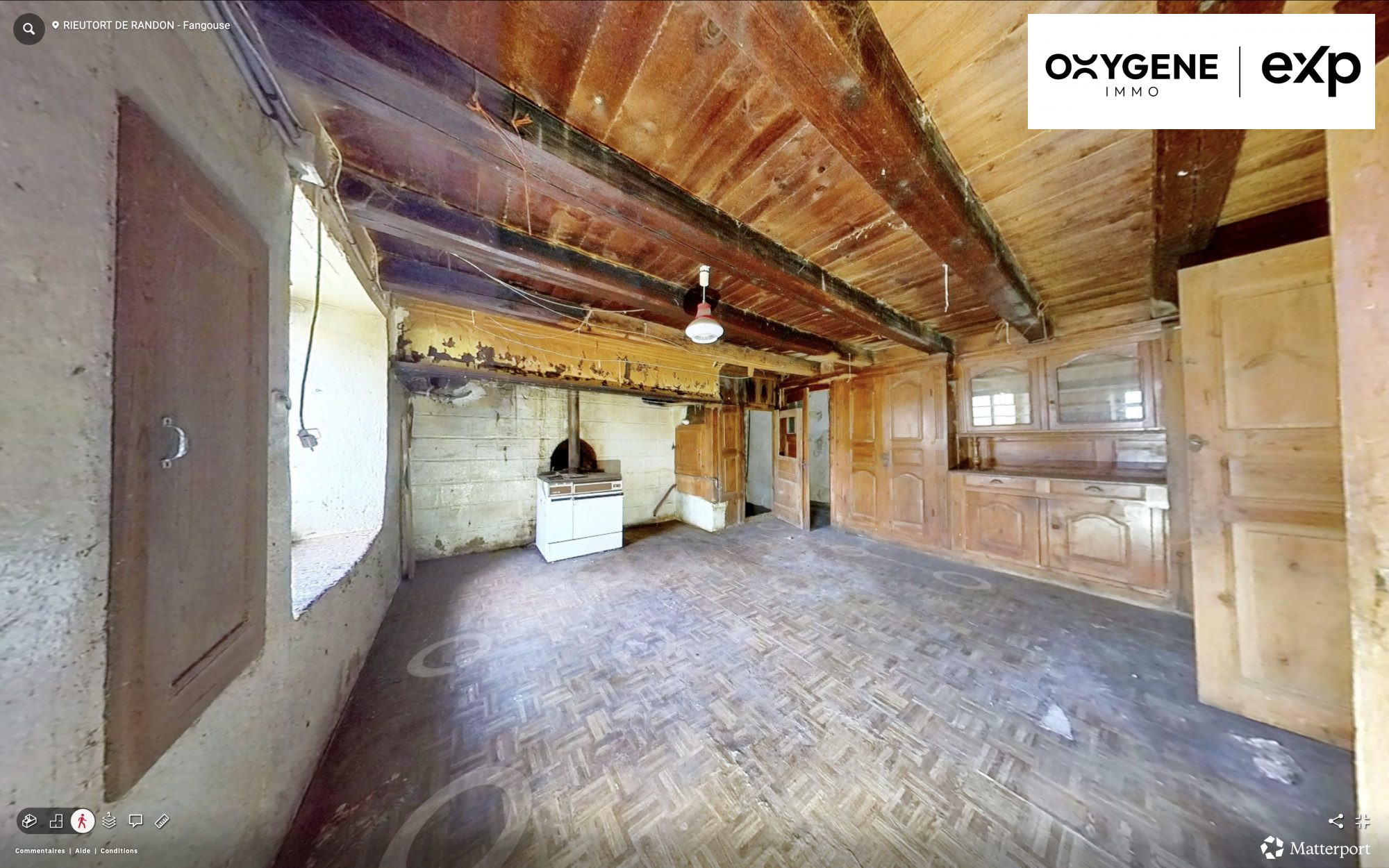 MAISON EN PIERRE A RÉNOVER, 6 PIÈCES AVEC GRANGE et JARDIN