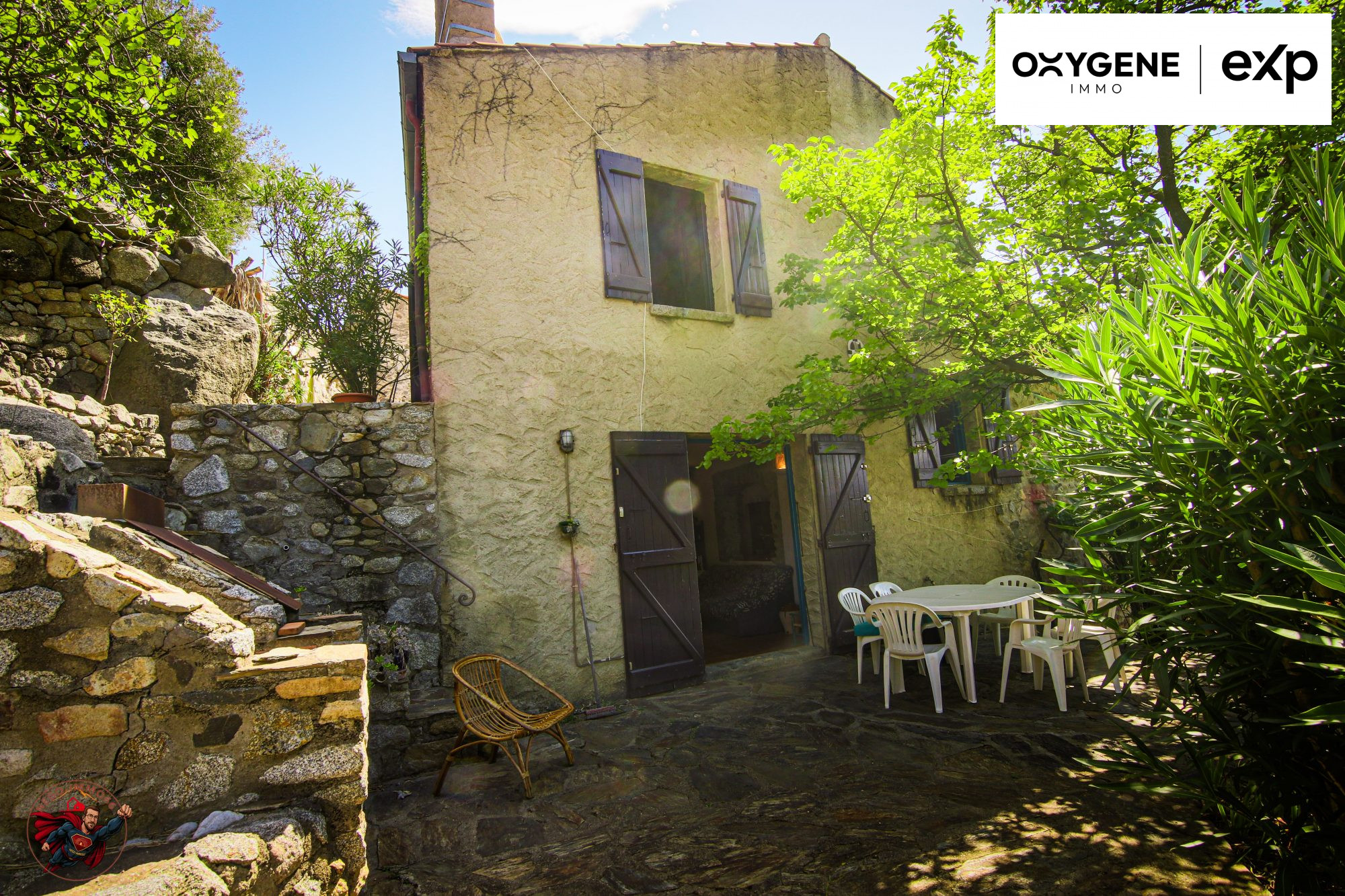 4-Faced Village House in Eus 4