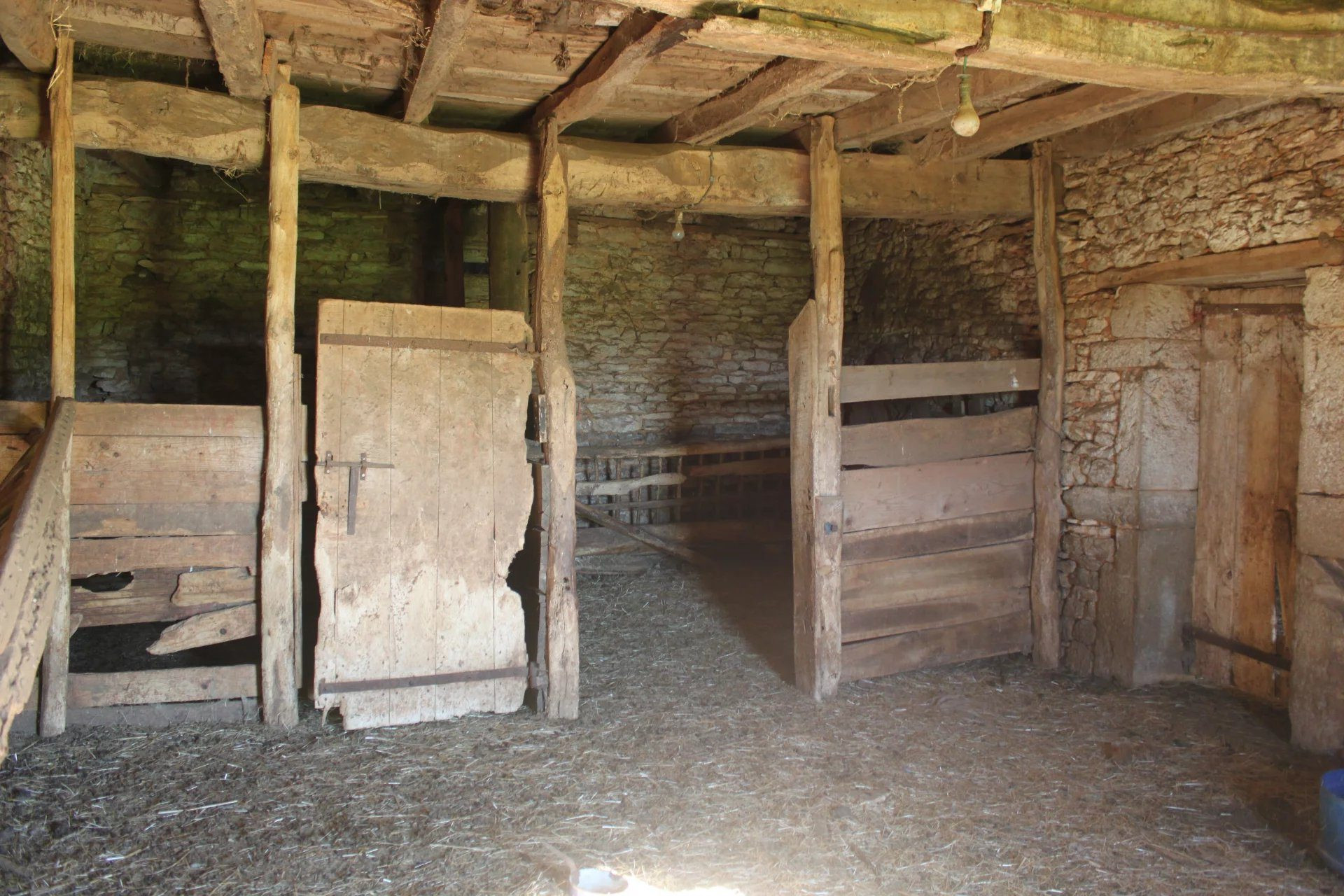 Authentic Barns on 13.14 Hectares 3