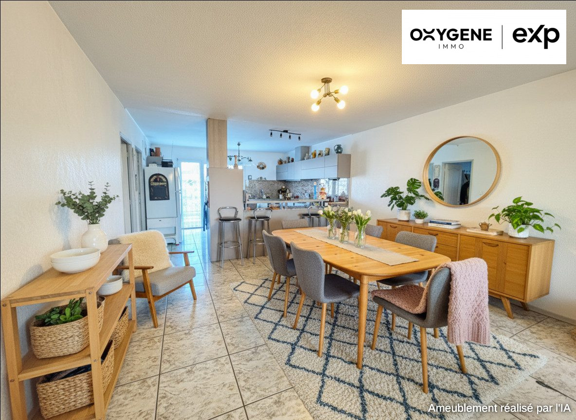 Large house with swimming pool, garage and outbuildings 5